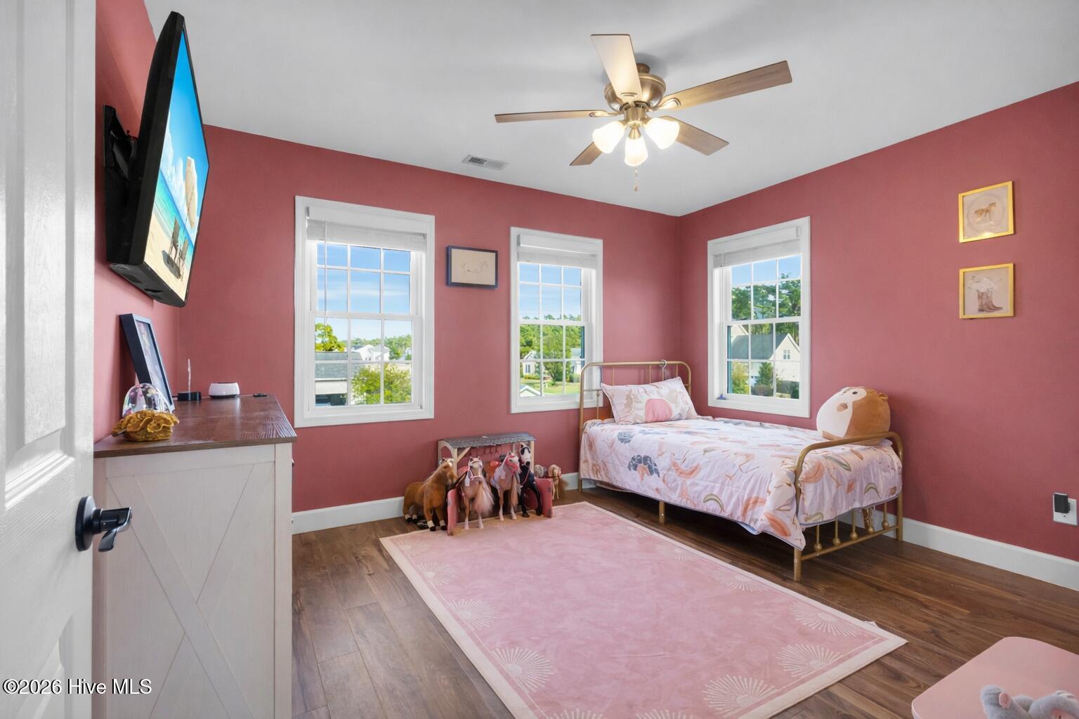 100566546 | Photo 25