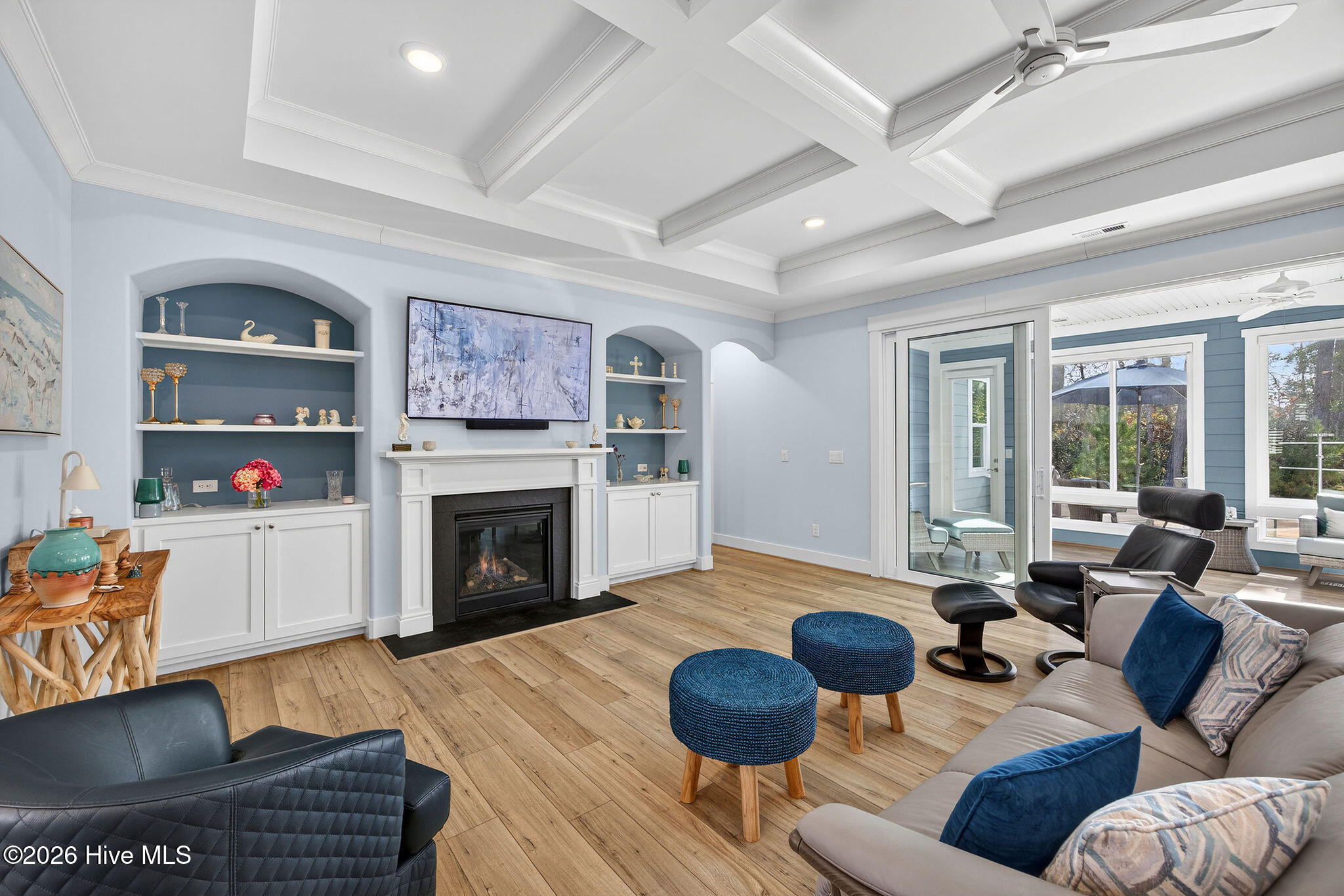 100554107 | Photo 11