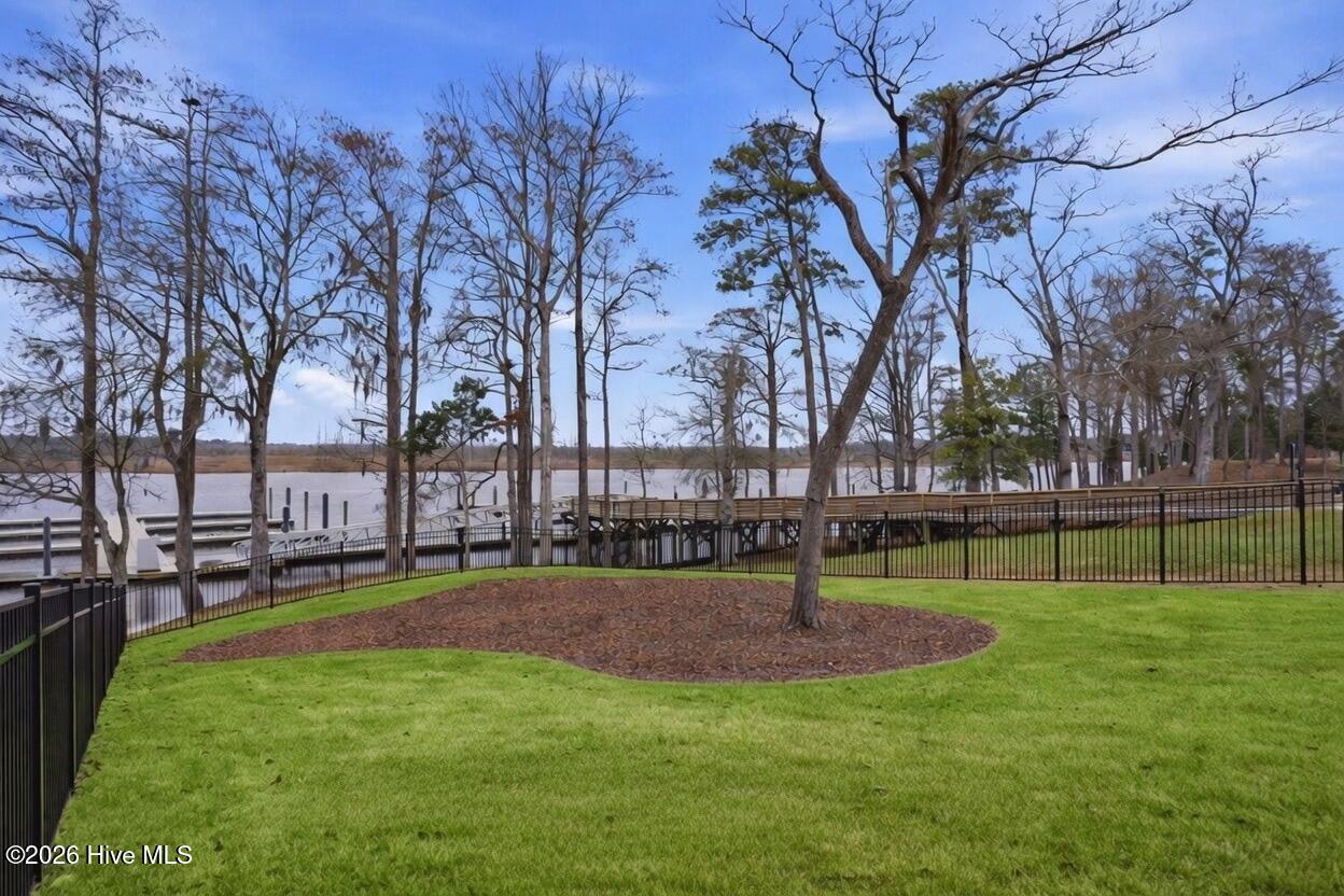 100559672 | Photo 45