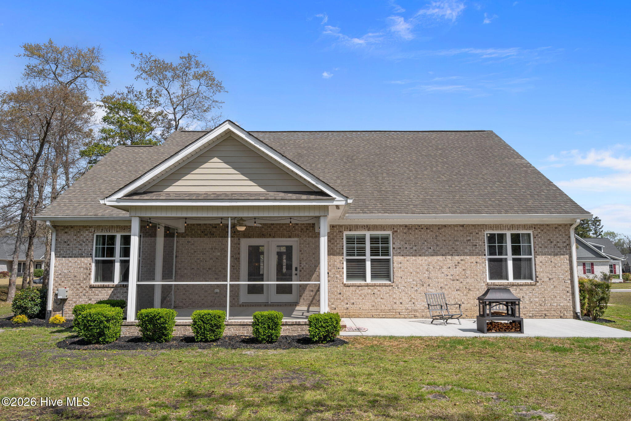 100562487 | Photo 52