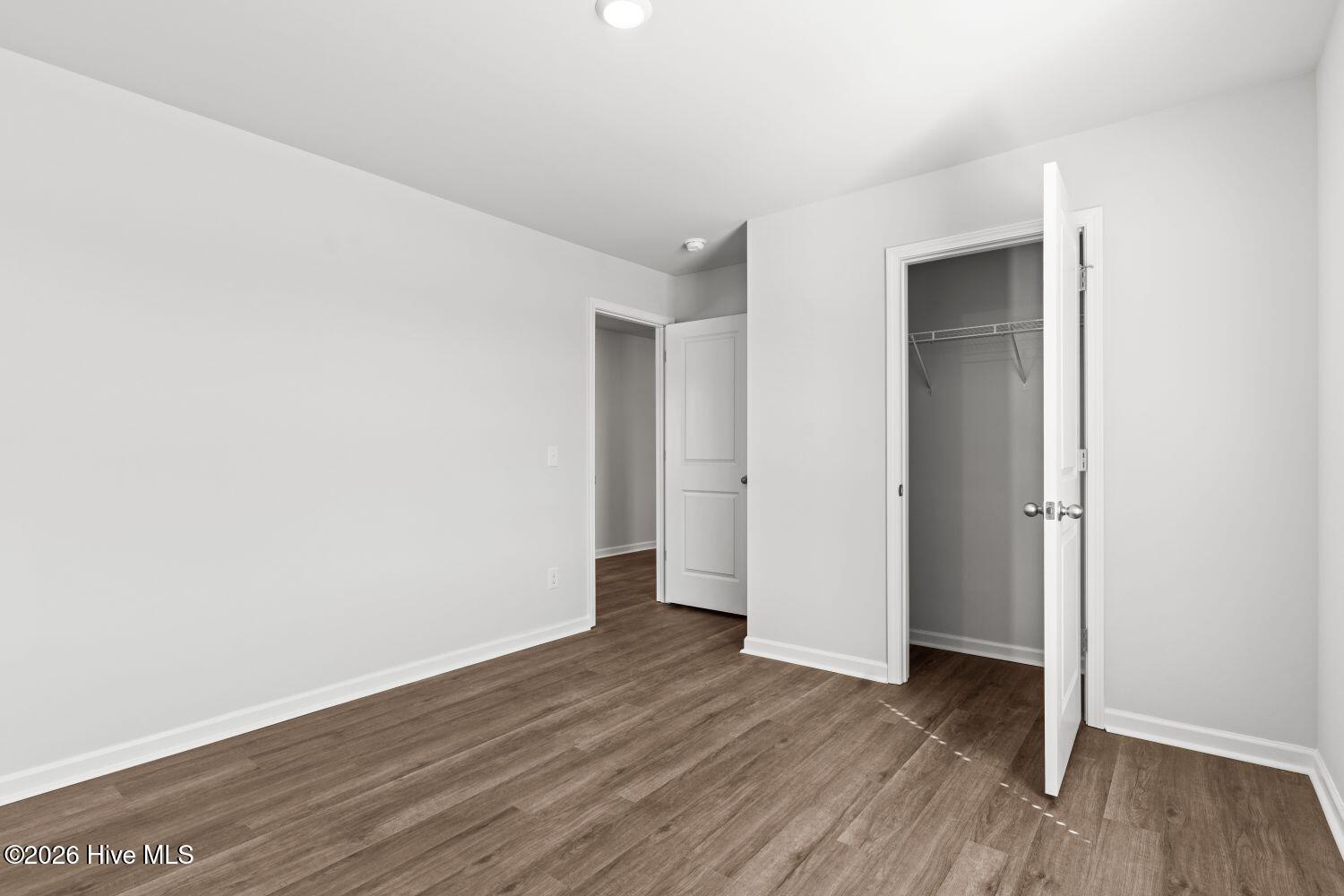 100535209 | Photo 27