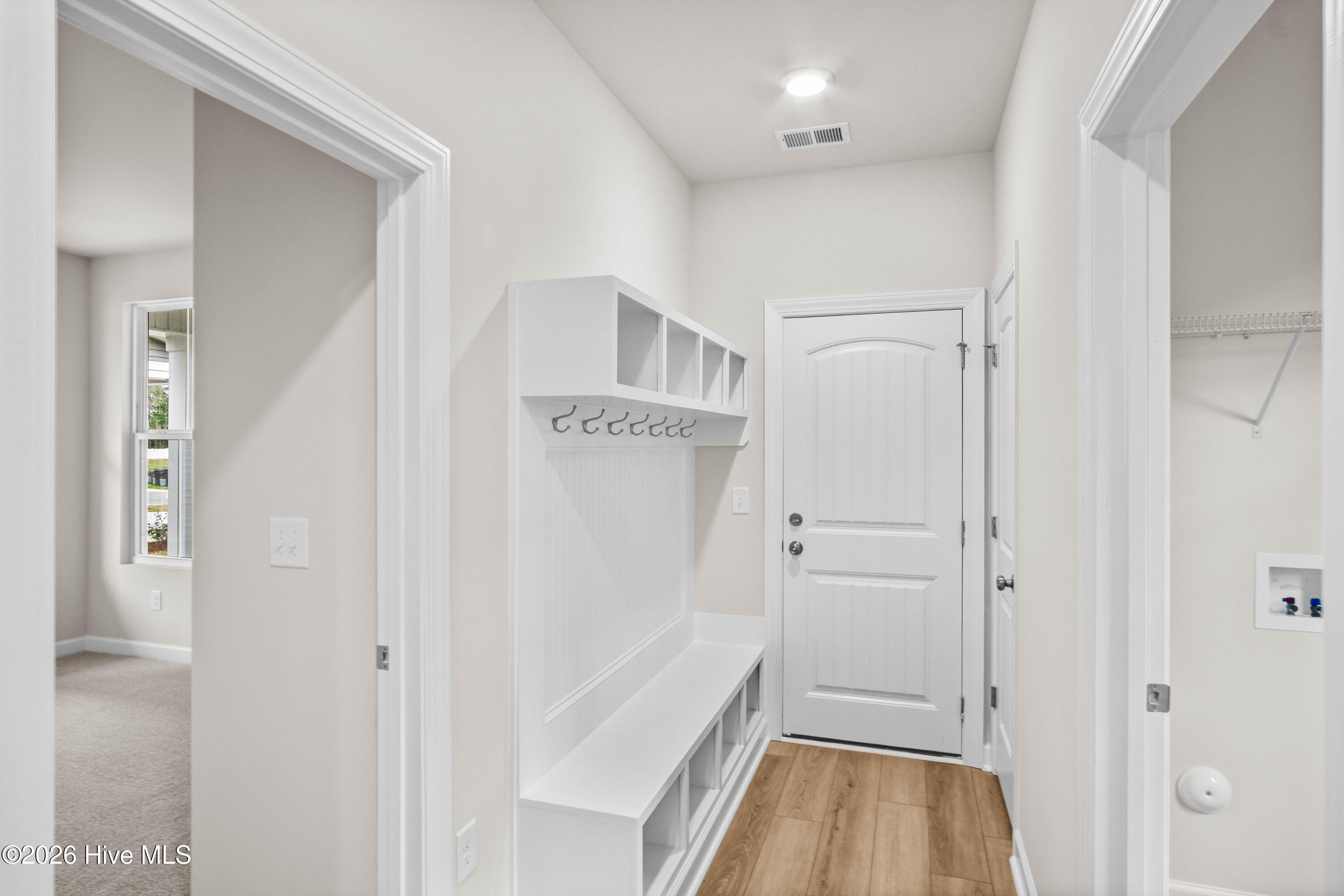 100539899 | Photo 10