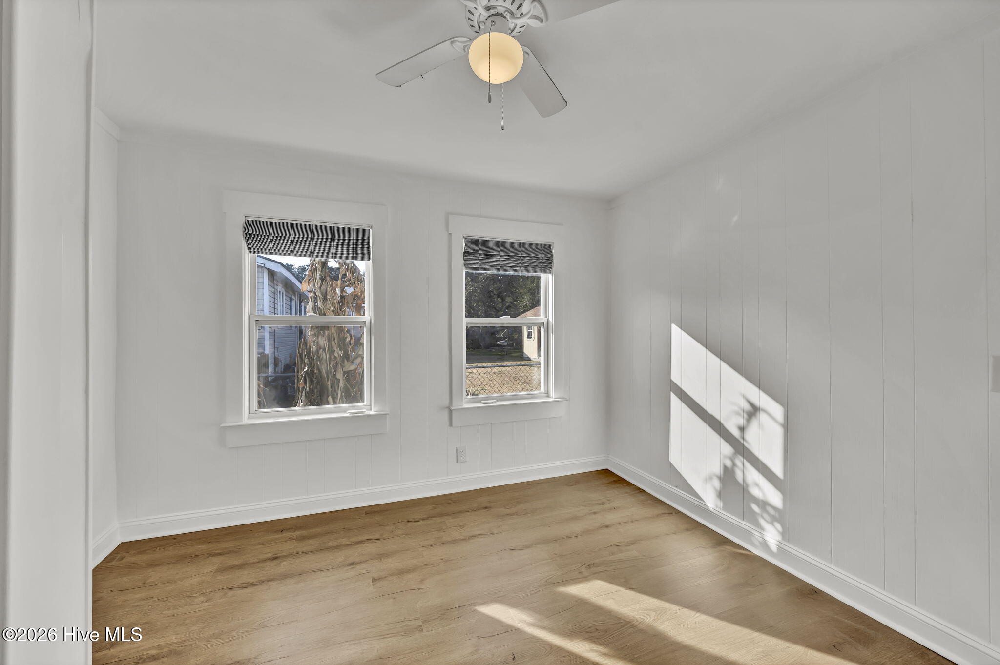 100554586 | Photo 16