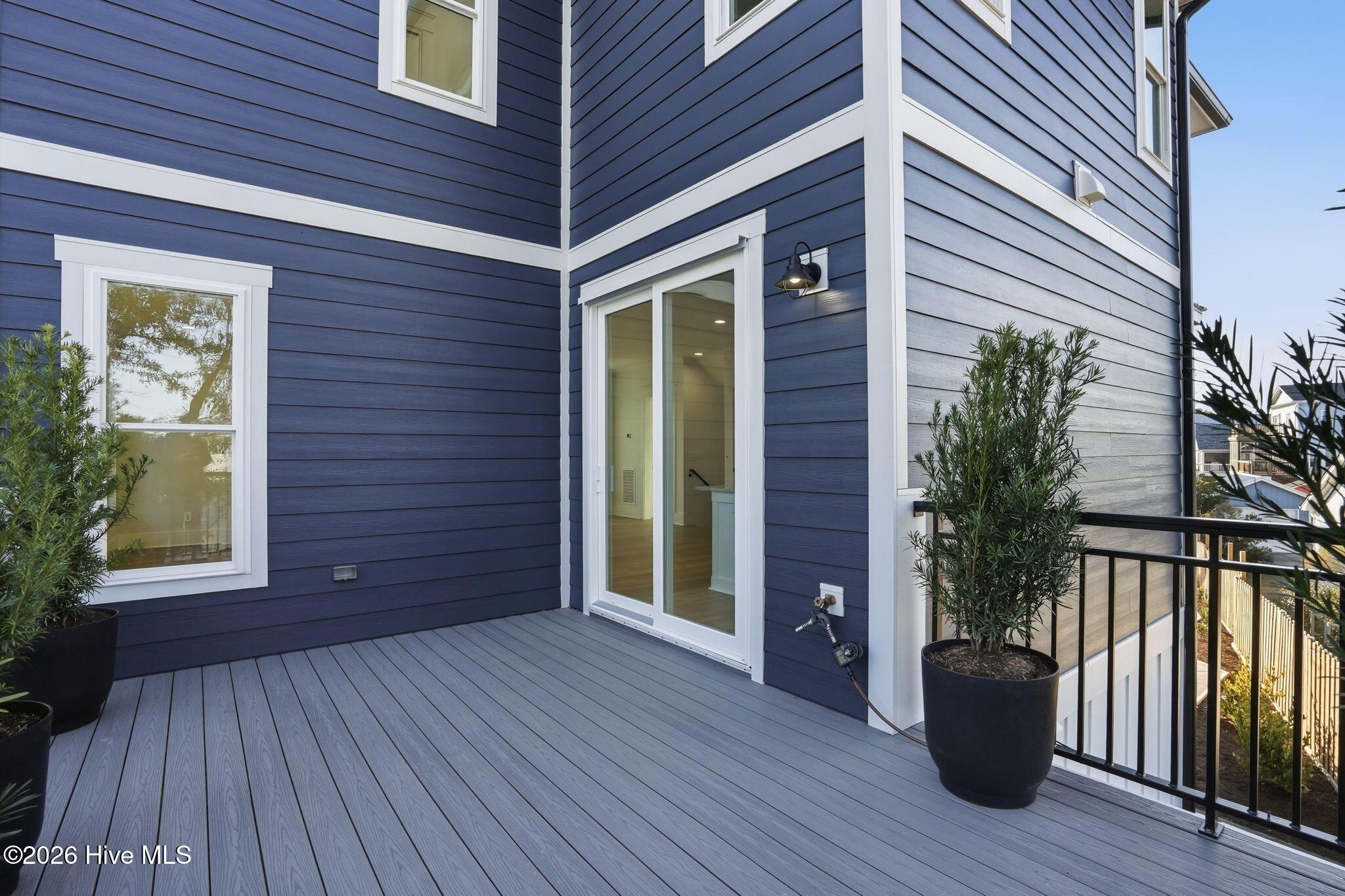 100554996 | Photo 43