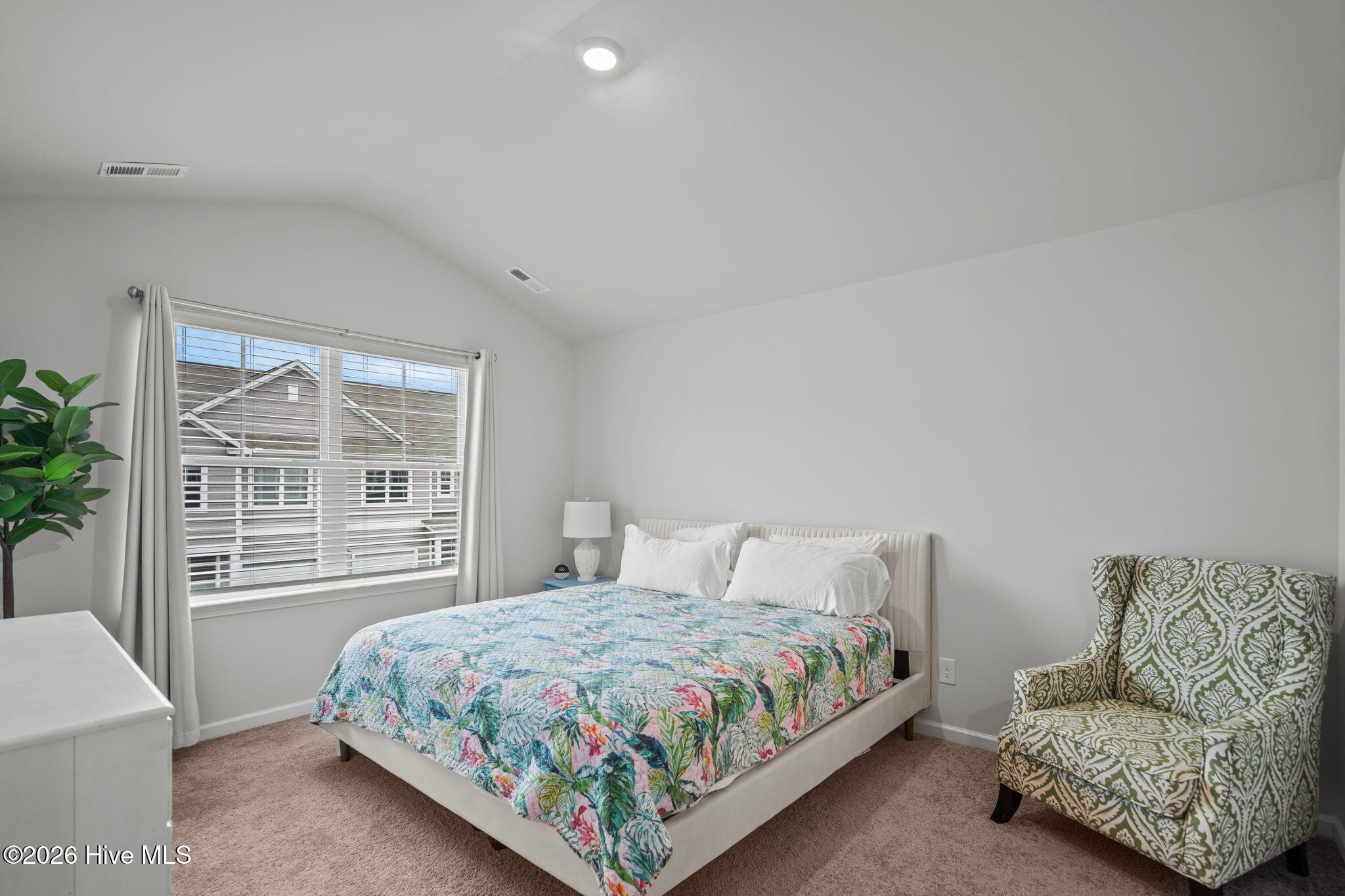 100555549 | Photo 21