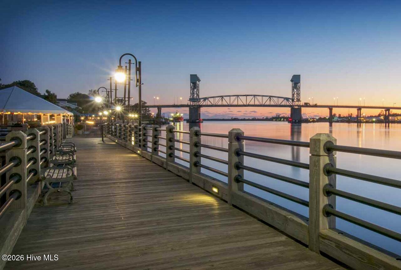 100560028 | Photo 64