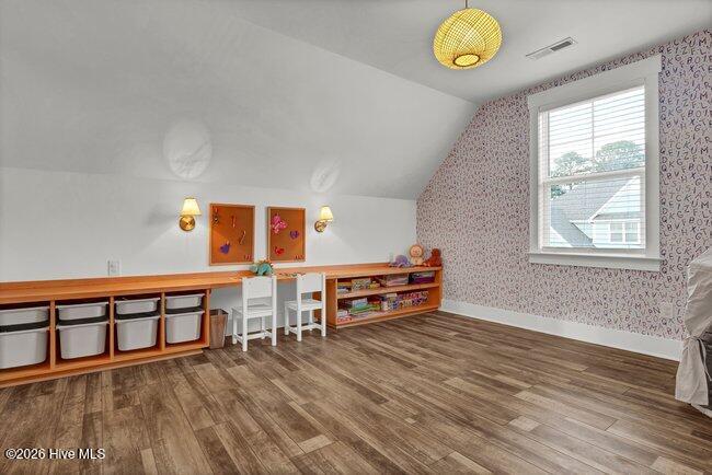 100552882 | Photo 43