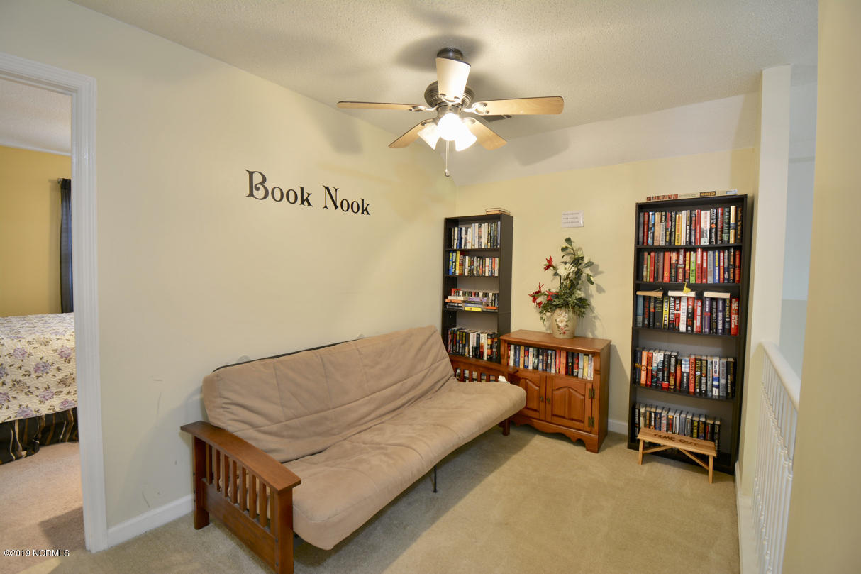 100504297 | Photo 19