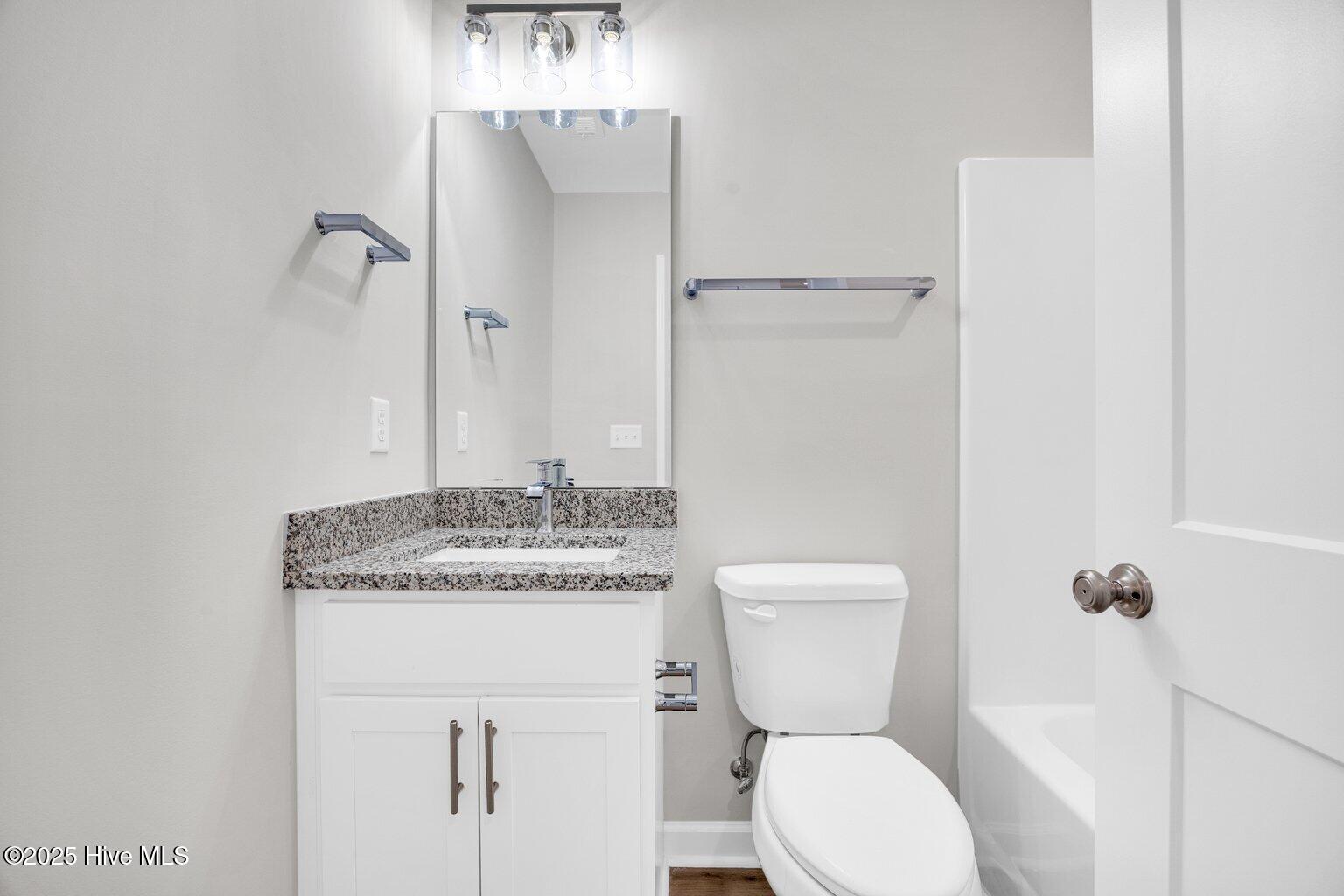 100510662 | Photo 21