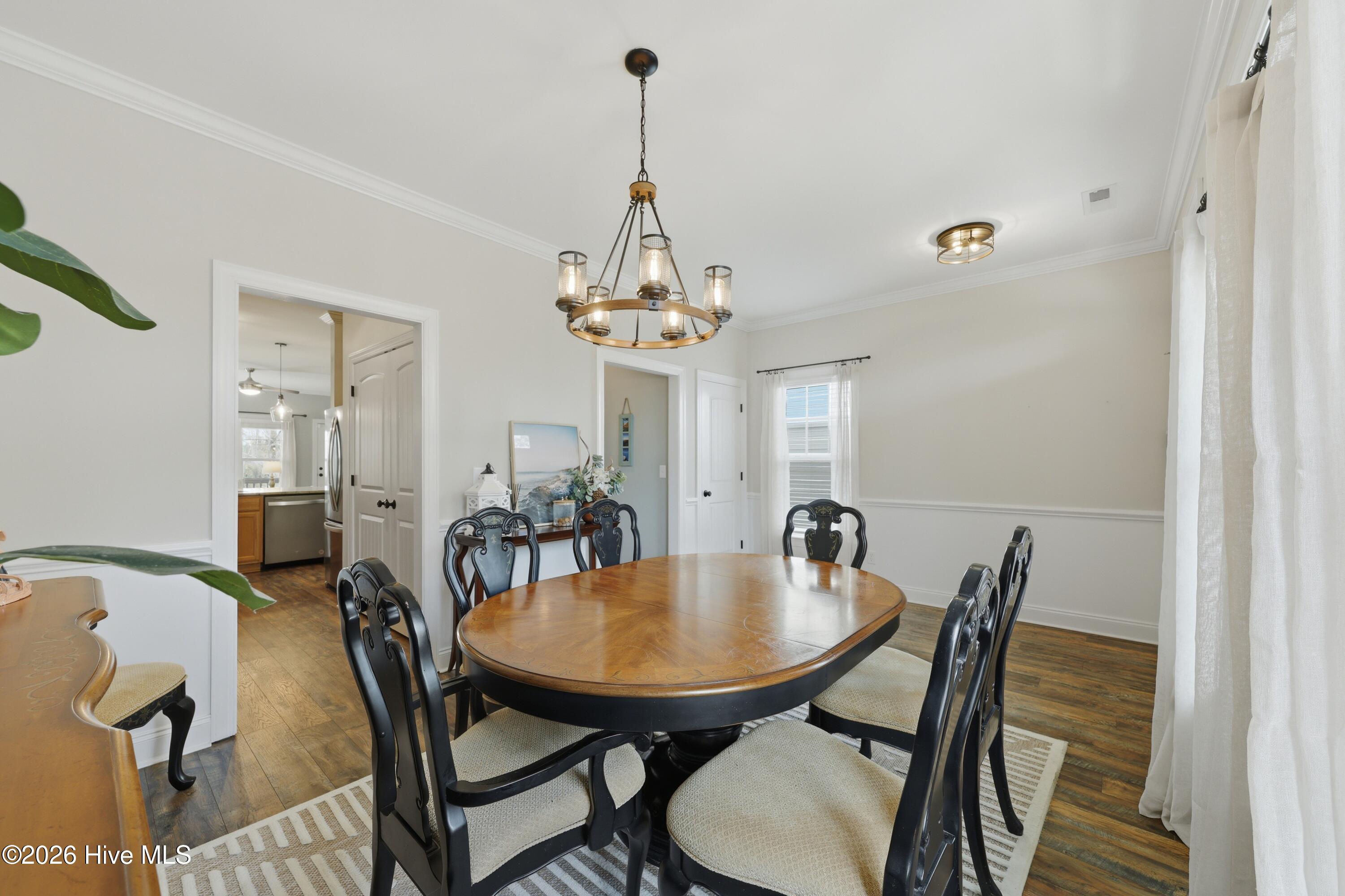 100563729 | Photo 21