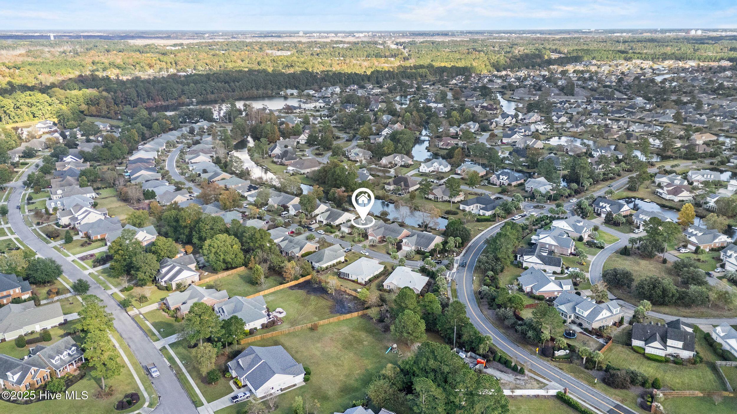 100540610 | Photo 21