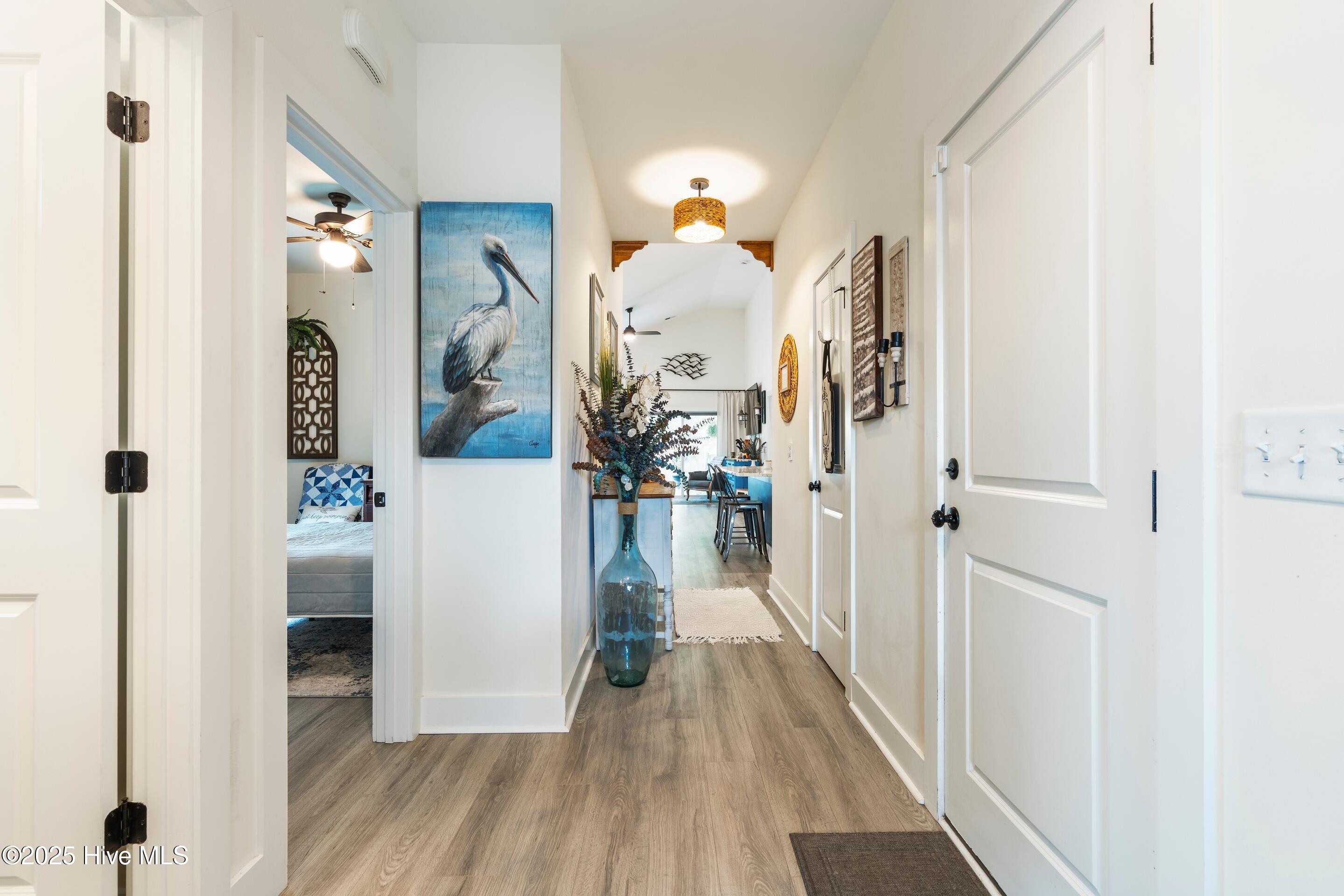 100525956 | Photo 19