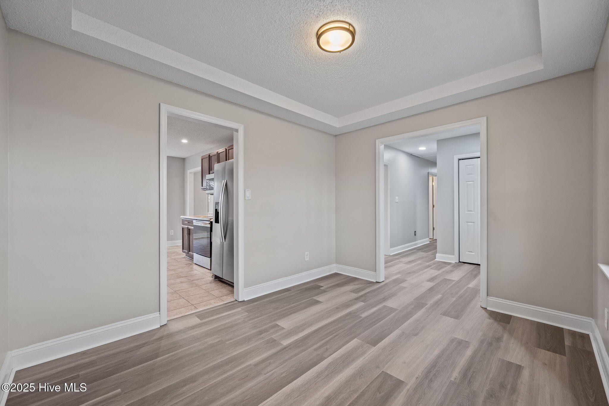 100547097 | Photo 13