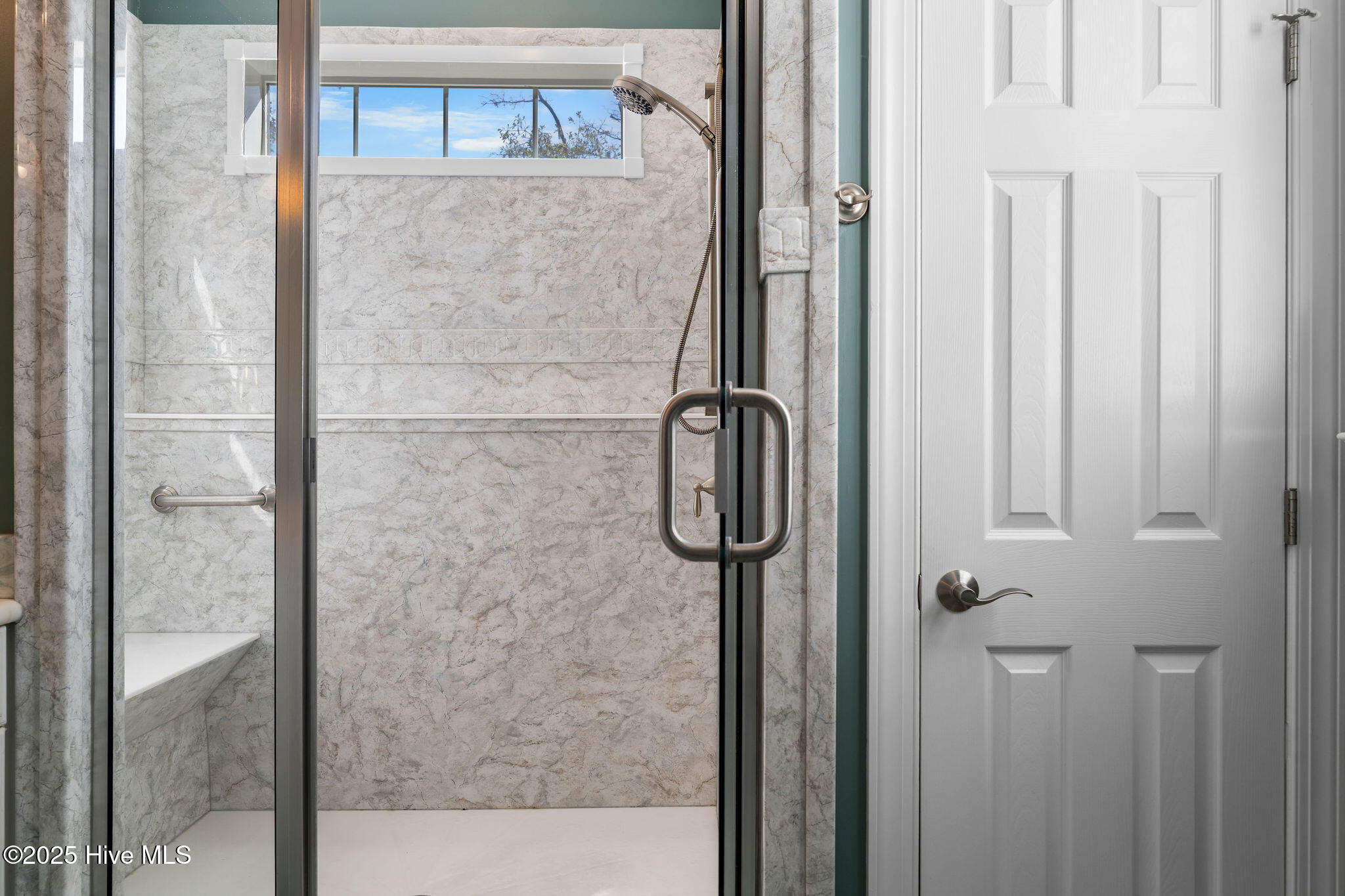 100552412 | Photo 42