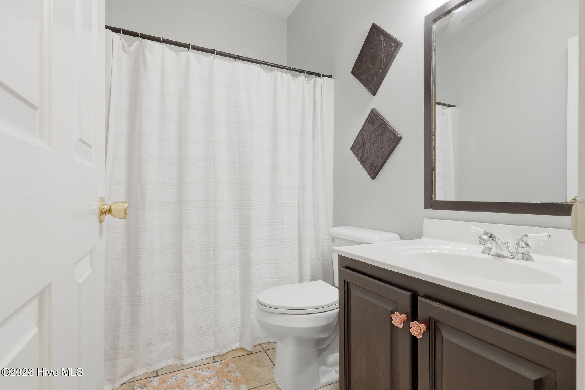 100565672 | Photo 40