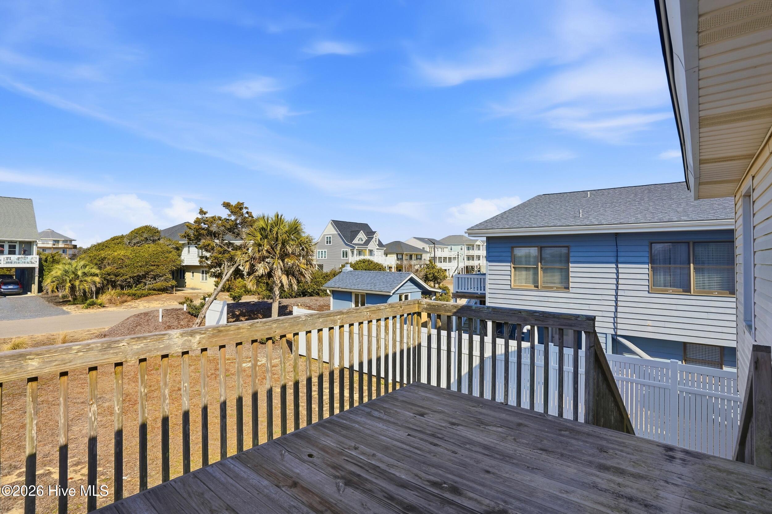 100554580 | Photo 38