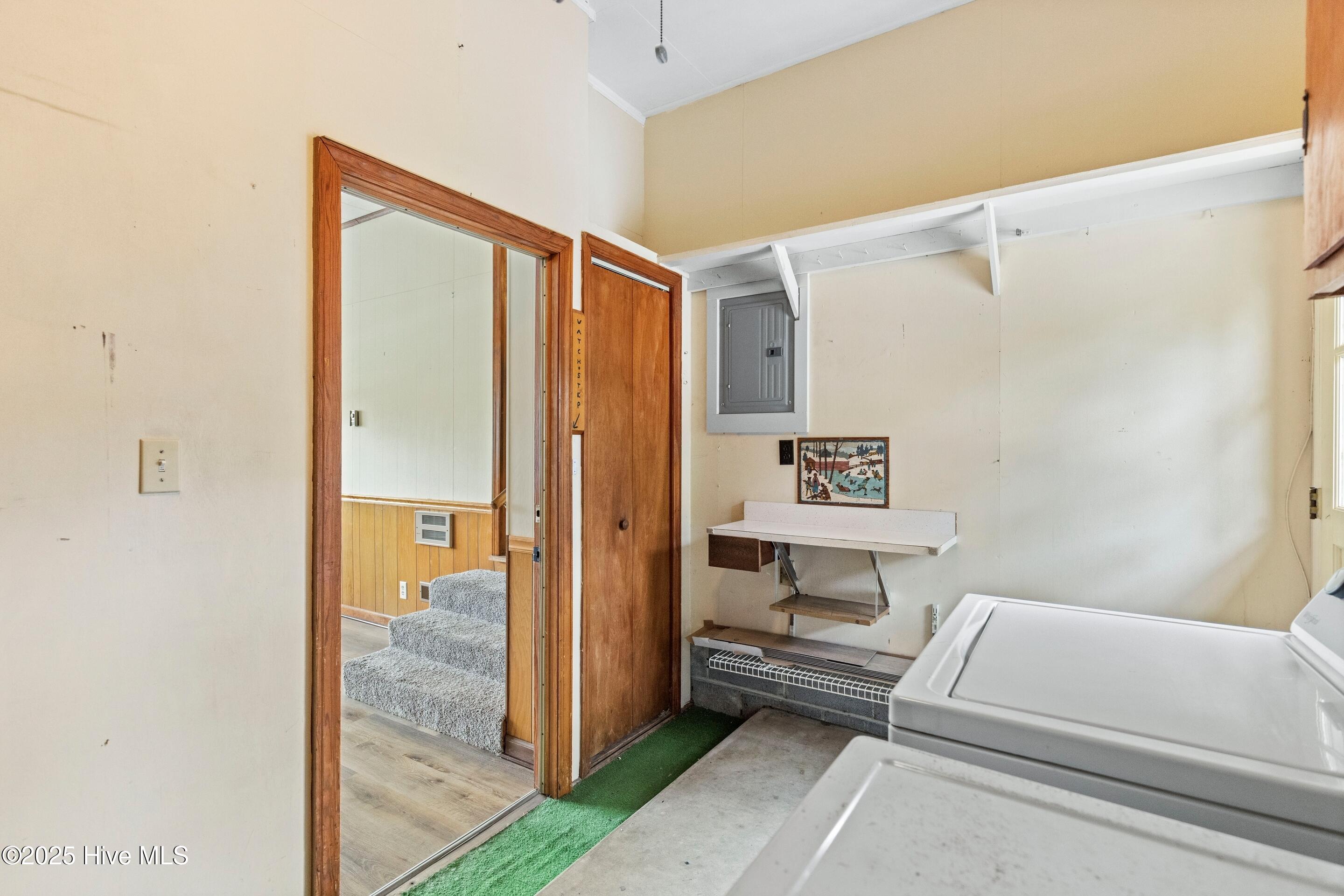 100534850 | Photo 13