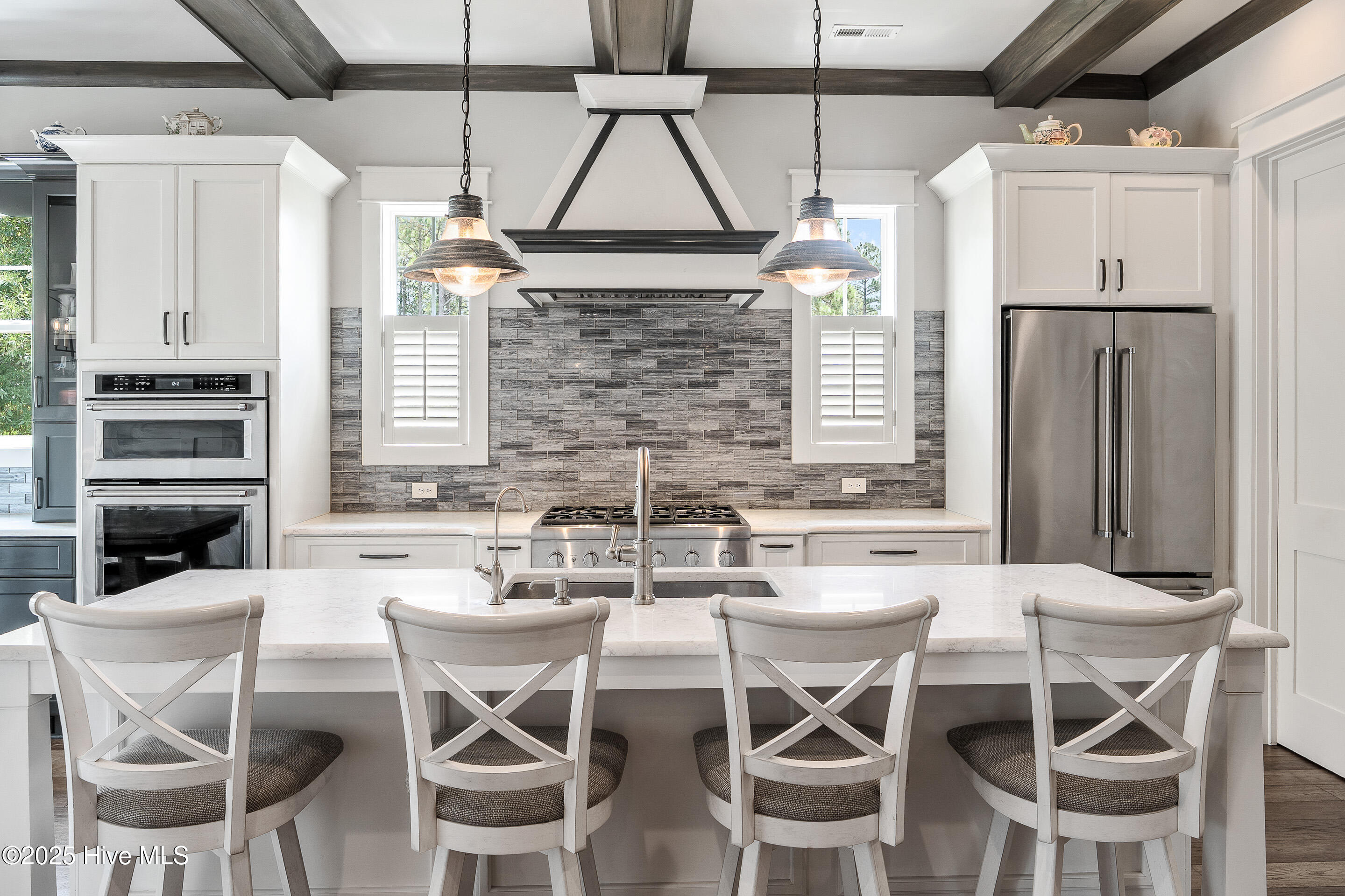 100554295 | Photo 17