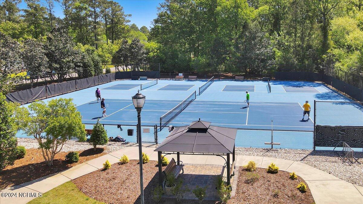 100522992 | Photo 45