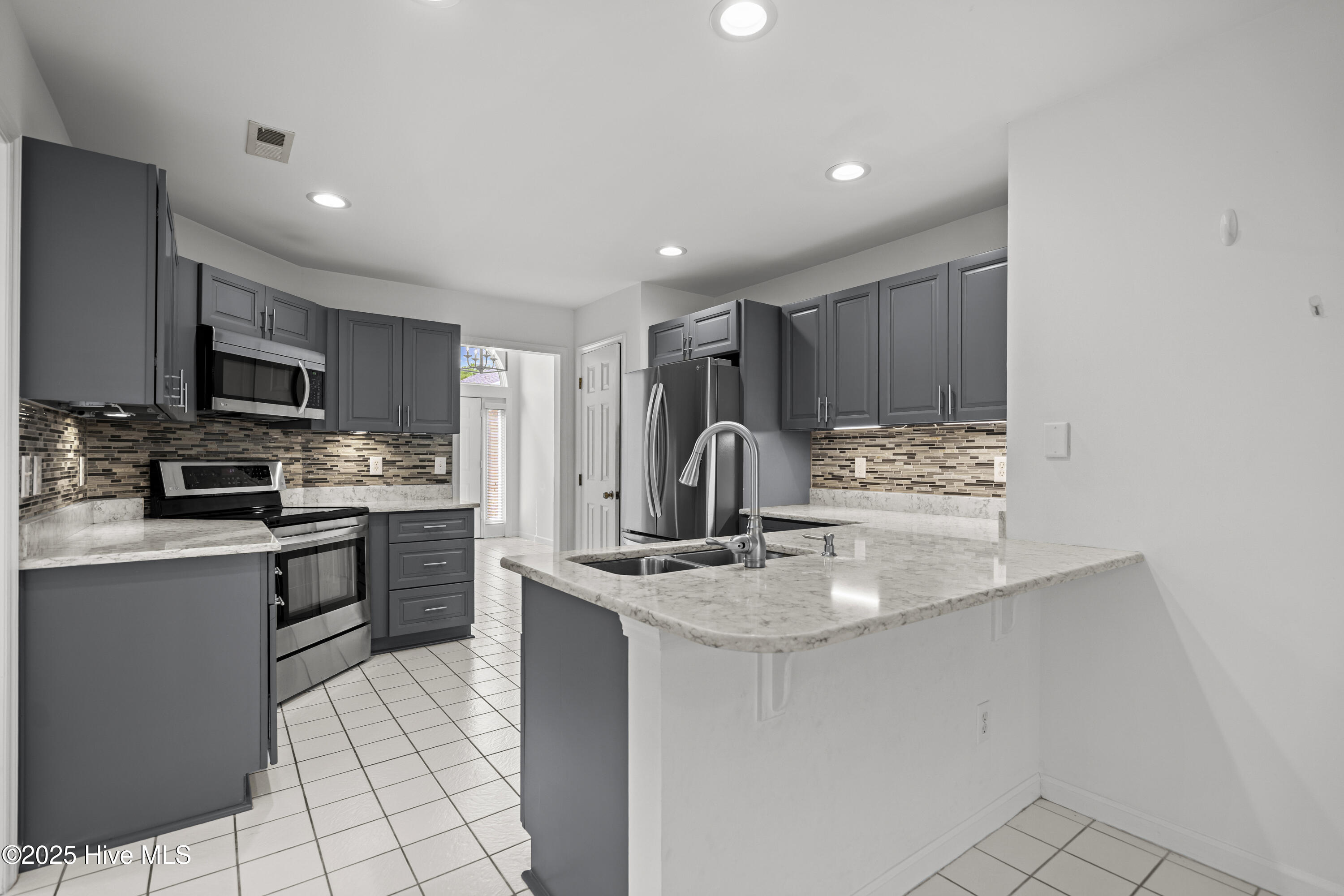 730 Settlers Lane, Kure Beach, NC 28449 – photo 17: 730 Settlers Lane