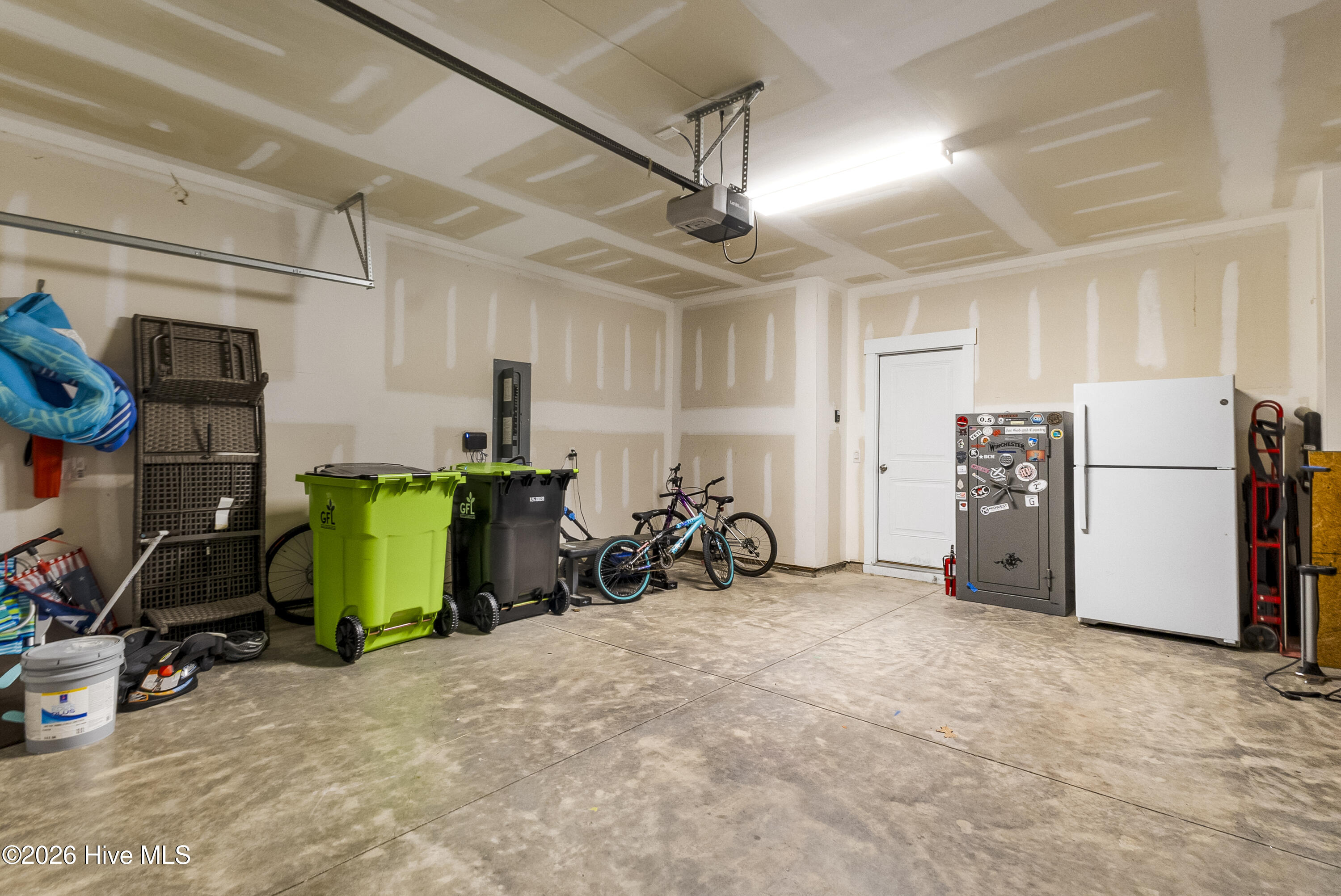 100547510 | Photo 47