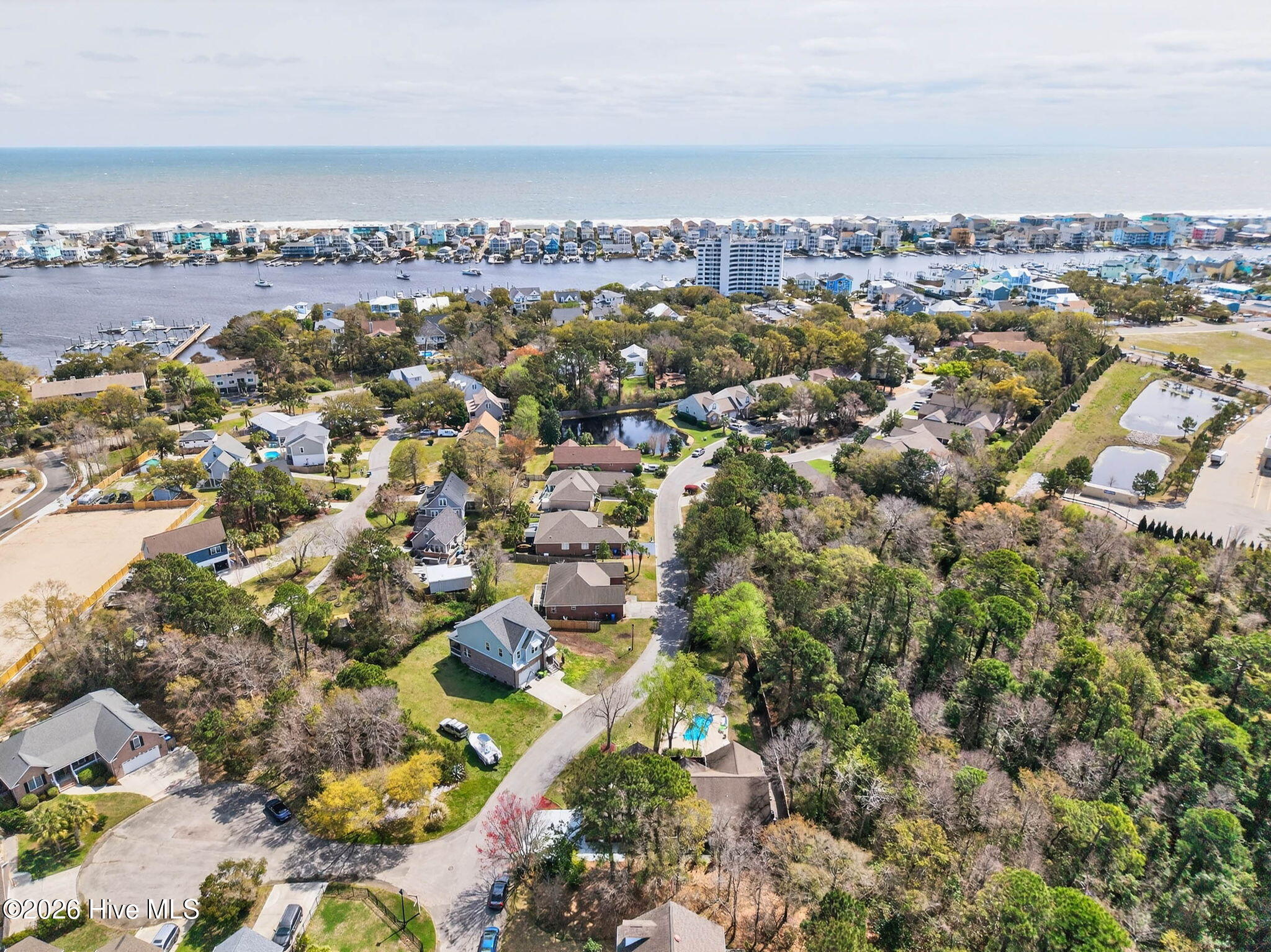 100562589 | Photo 82