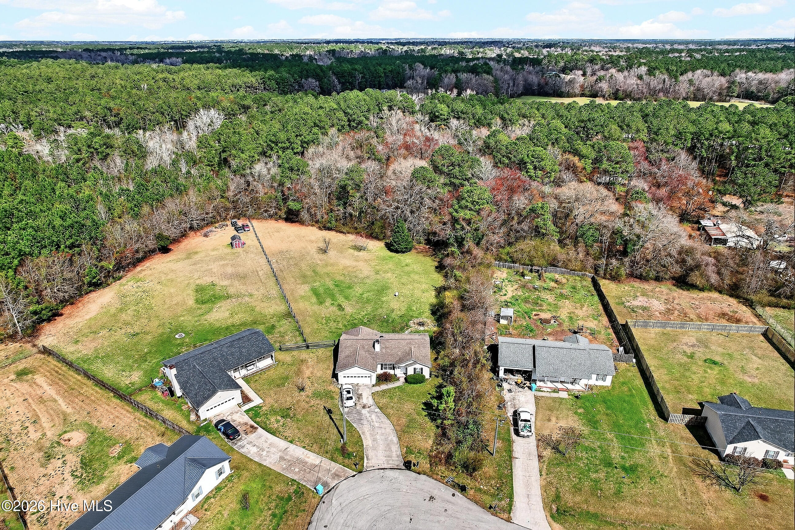 100560260 | Photo 18