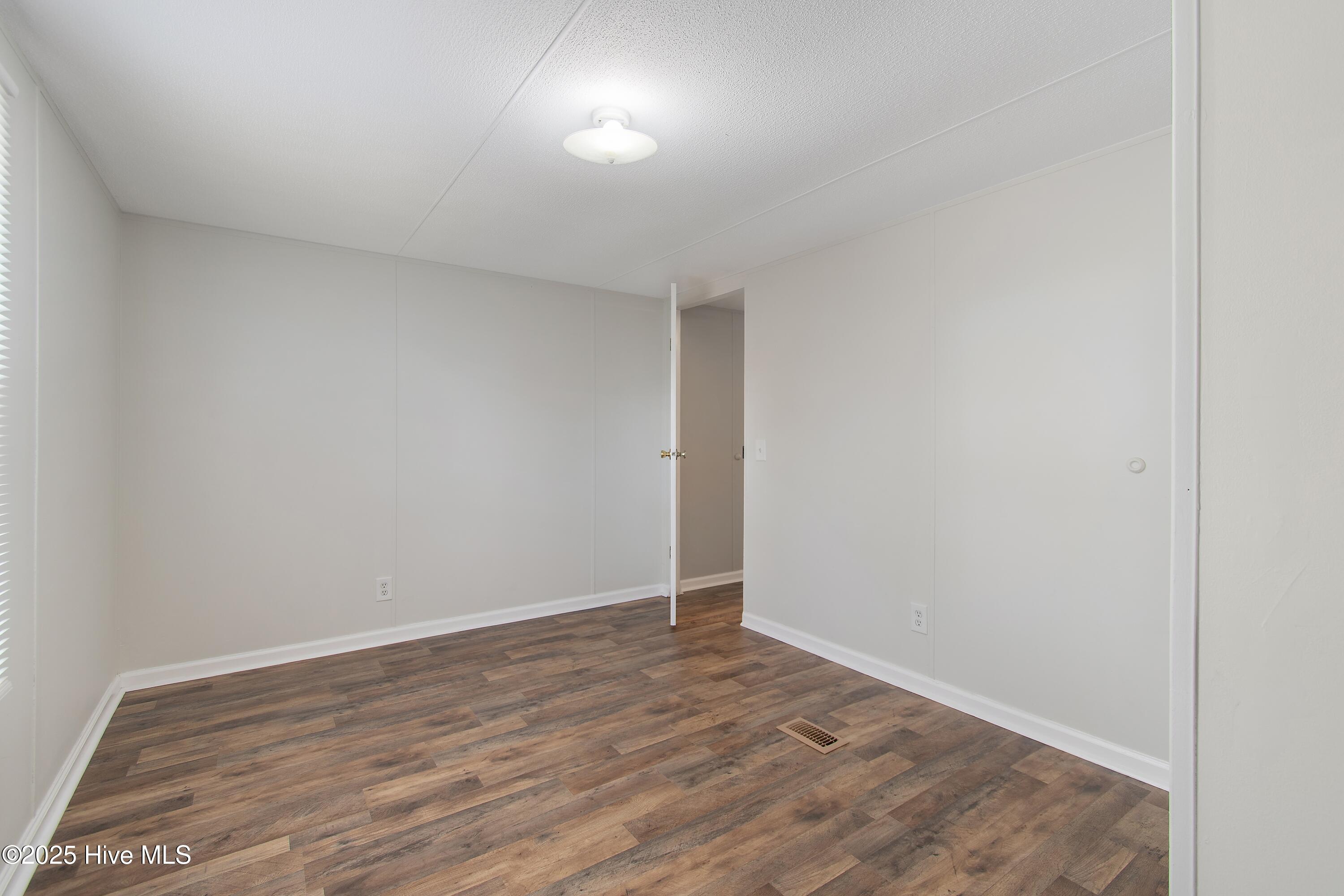 100499623 | Photo 20