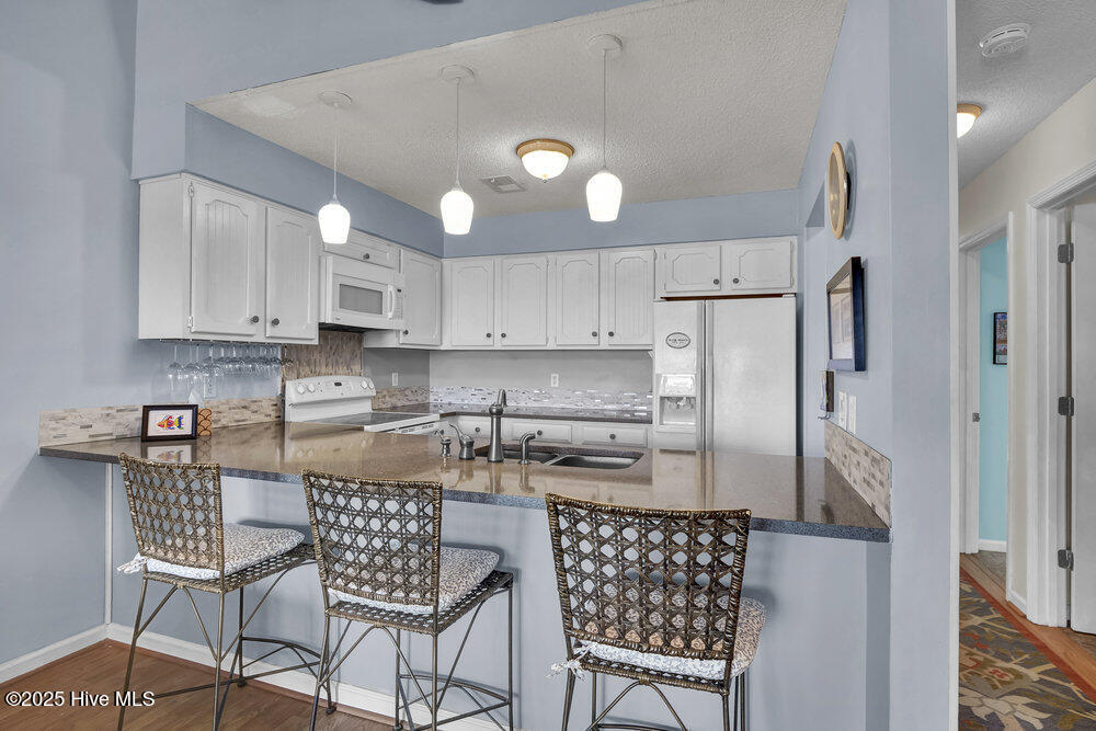 100509045 | Photo 14