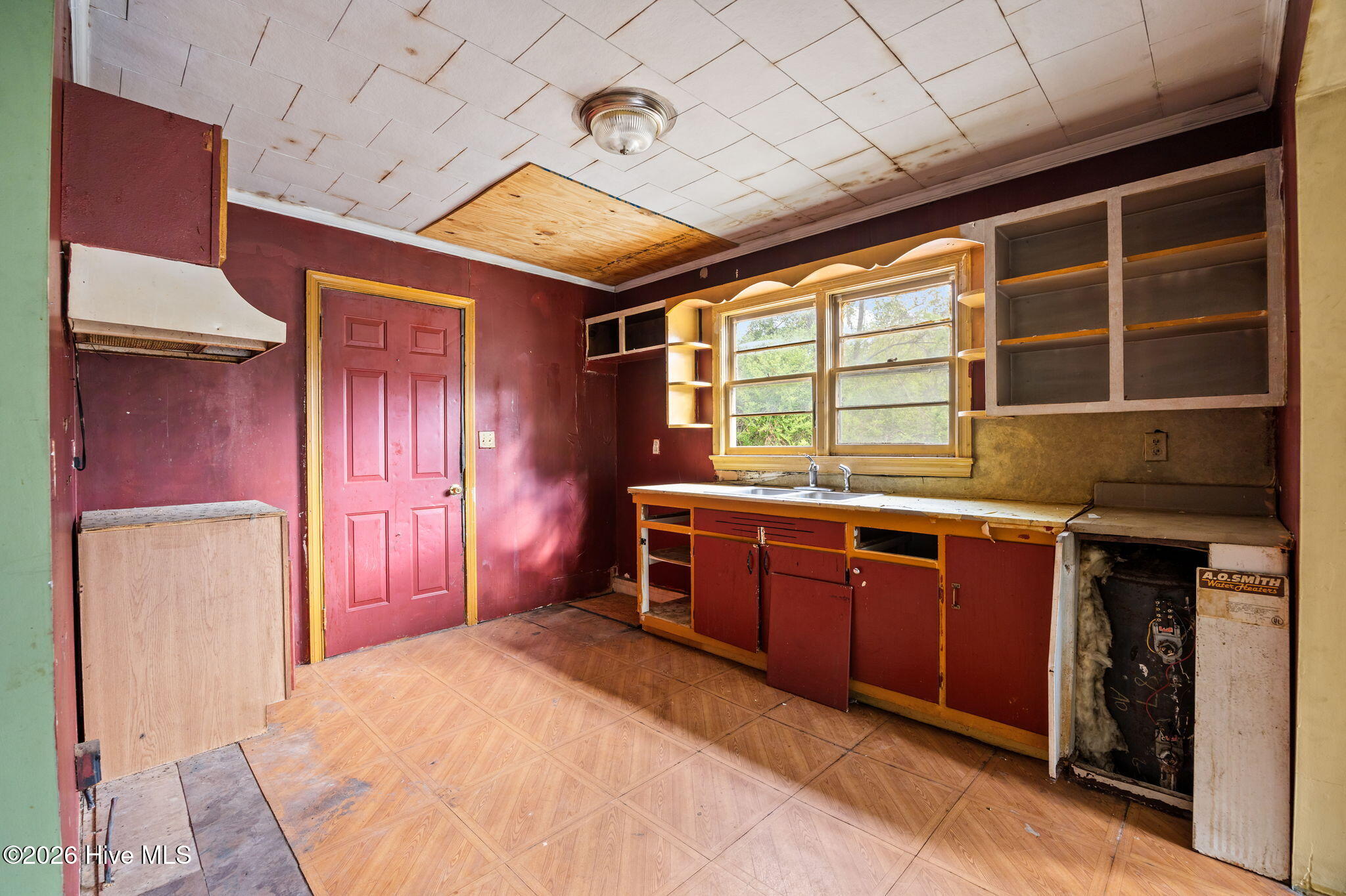 100565134 | Photo 18