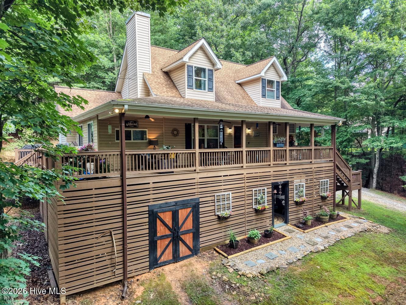 Listing Photo 100589779