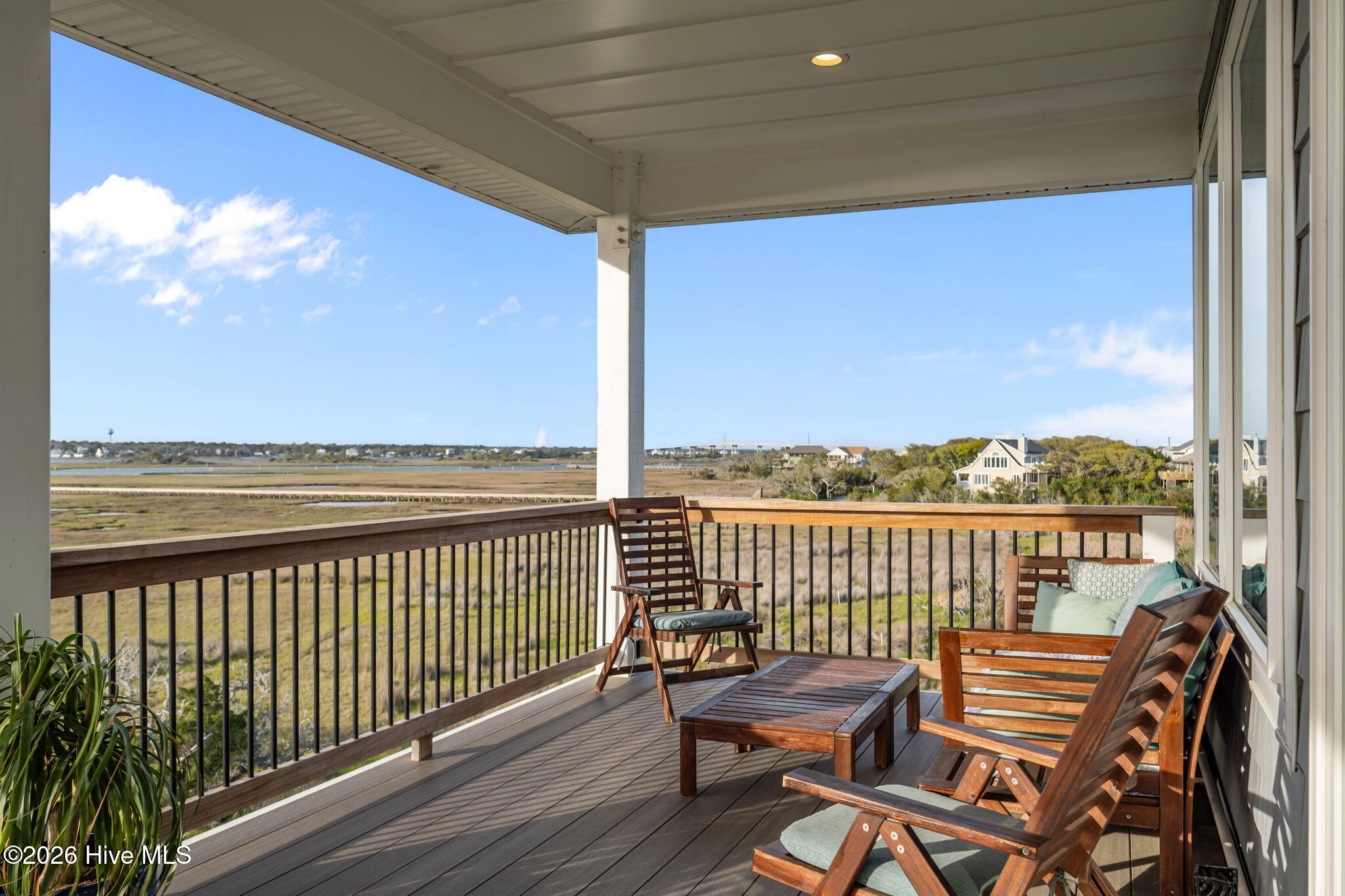 1207 S Topsail Drive, Surf City, NC, 28445