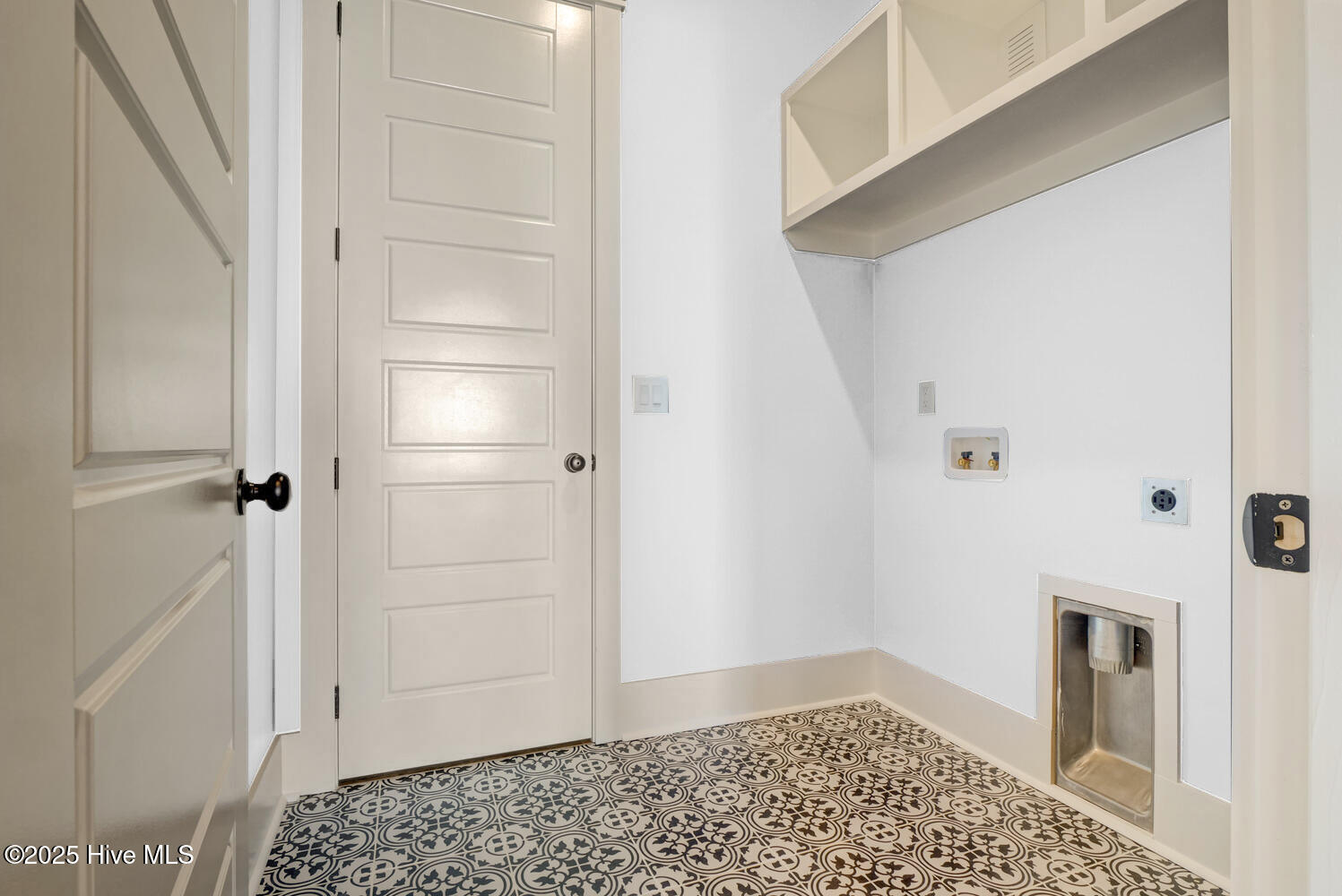 100545605 | Photo 33