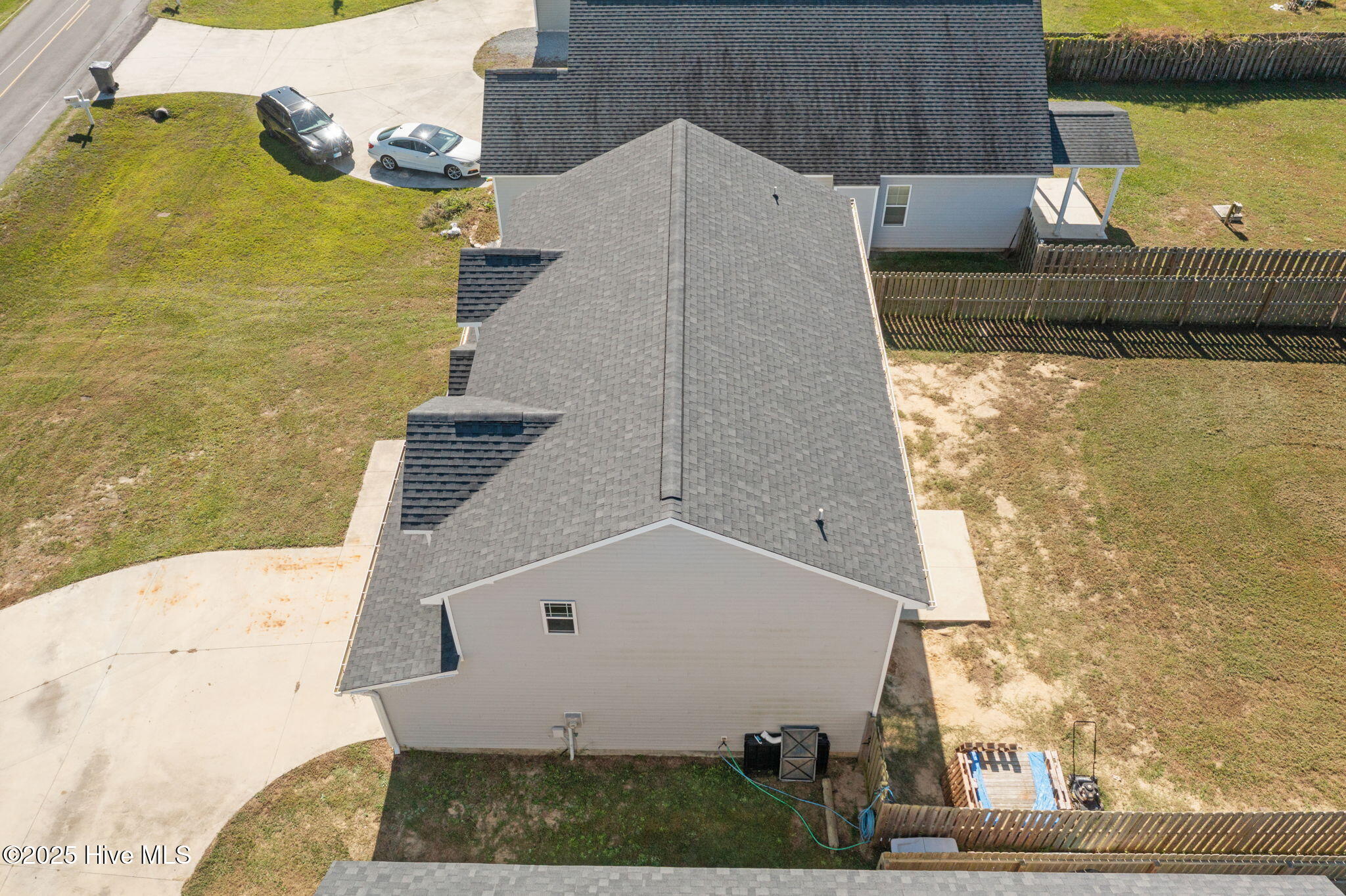 100534752 | Photo 42