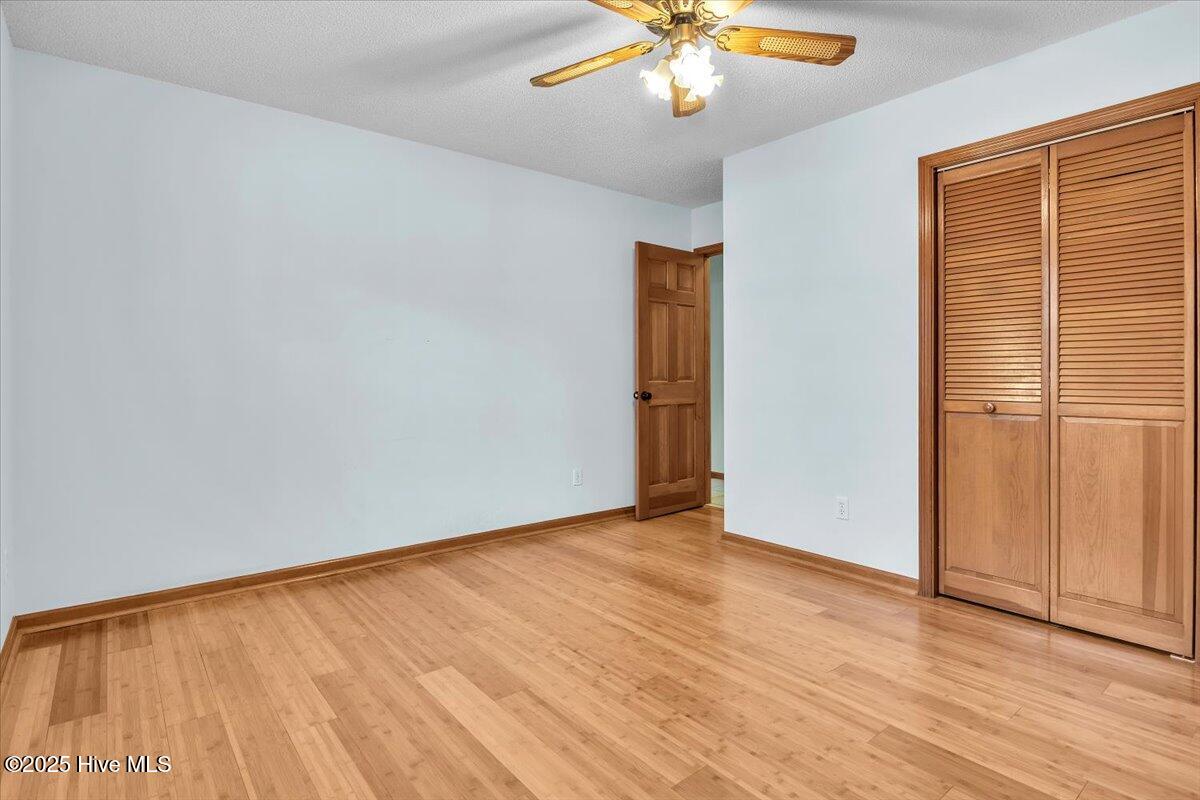 100568309 | Photo 56