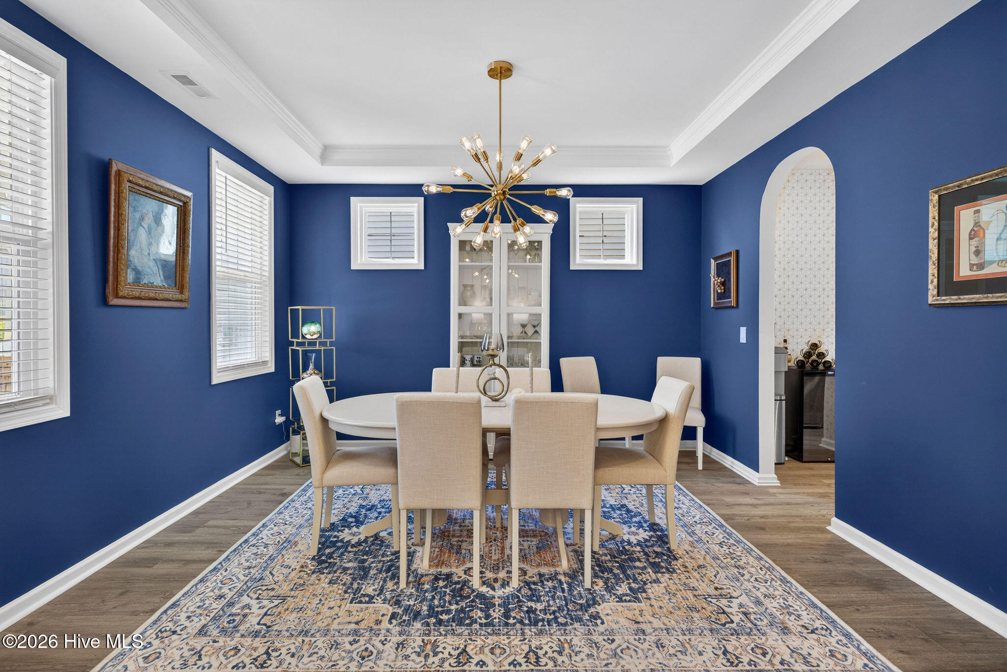 100569620 | Photo 11