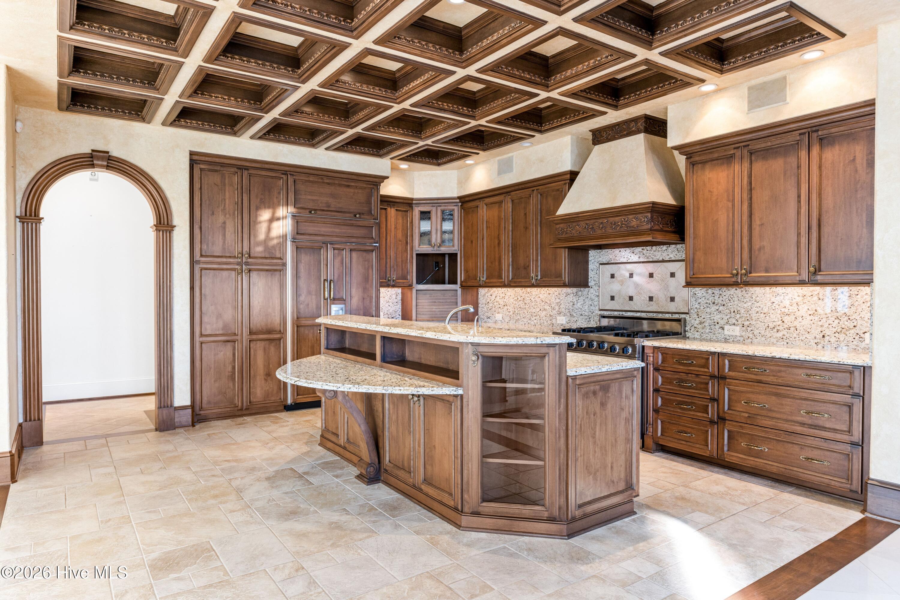 100557099 | Photo 10