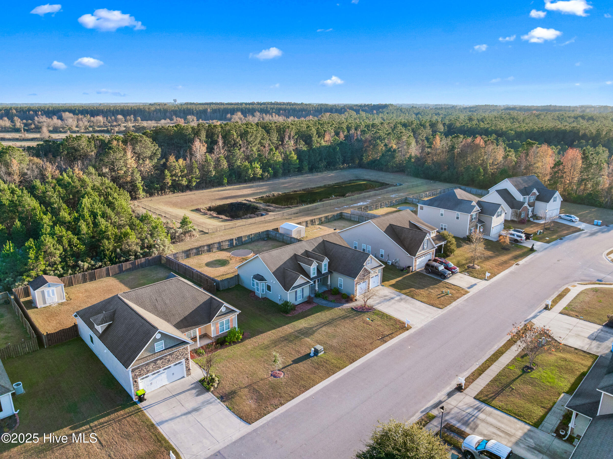 100543750 | Photo 40