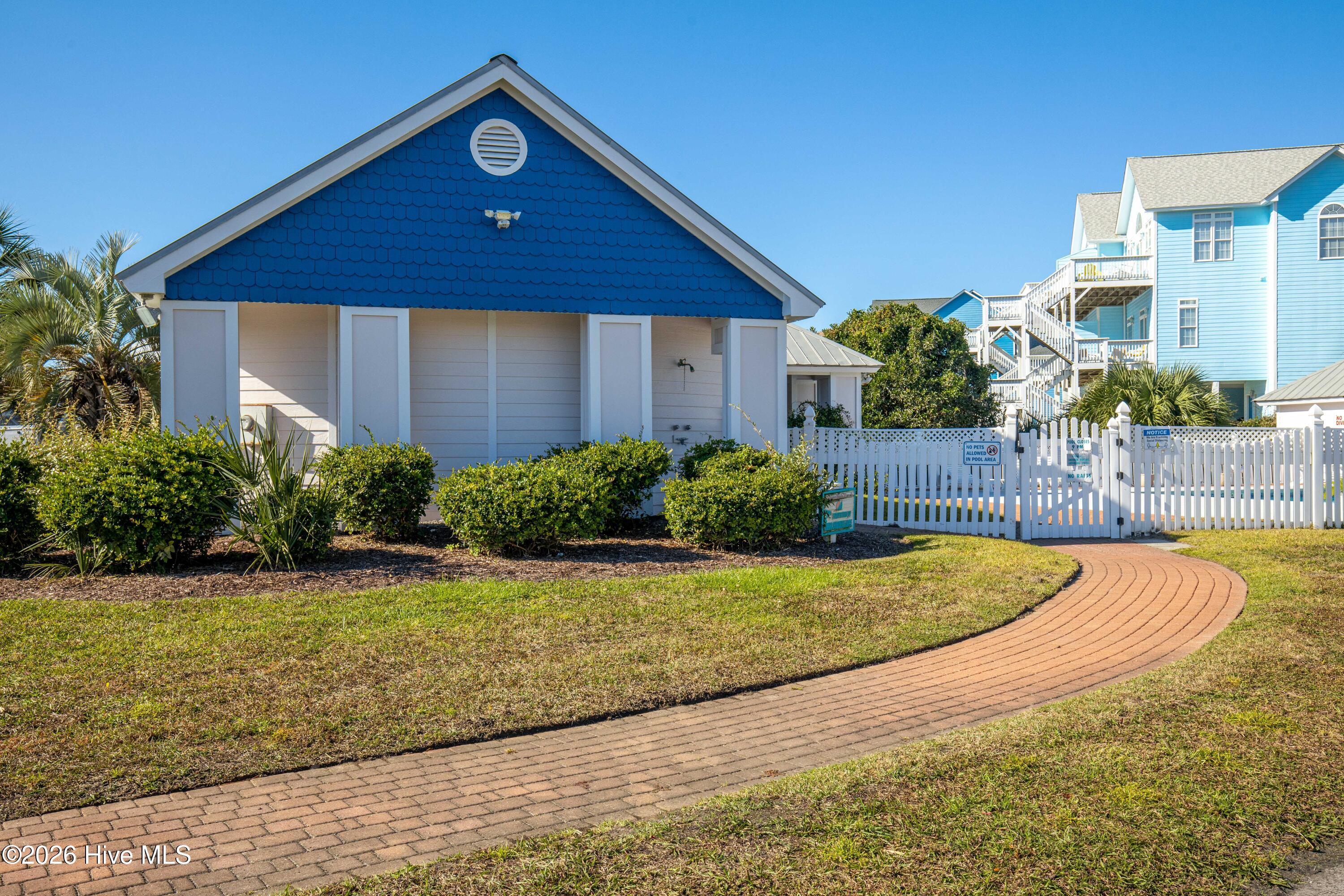 100567463 | Photo 73