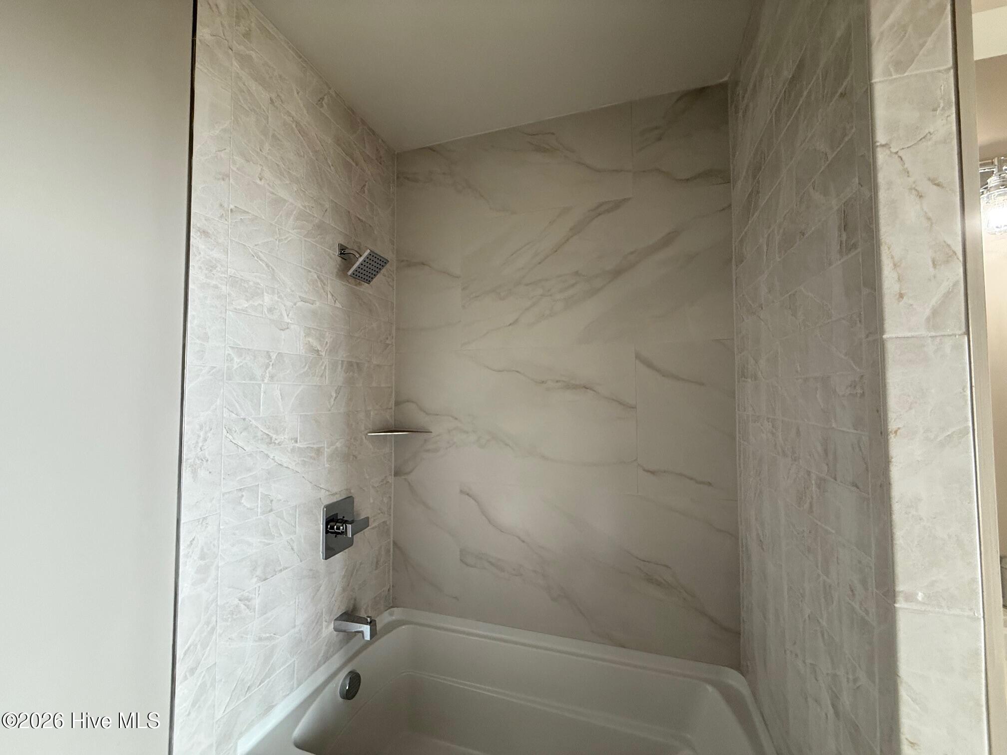 100554373 | Photo 21