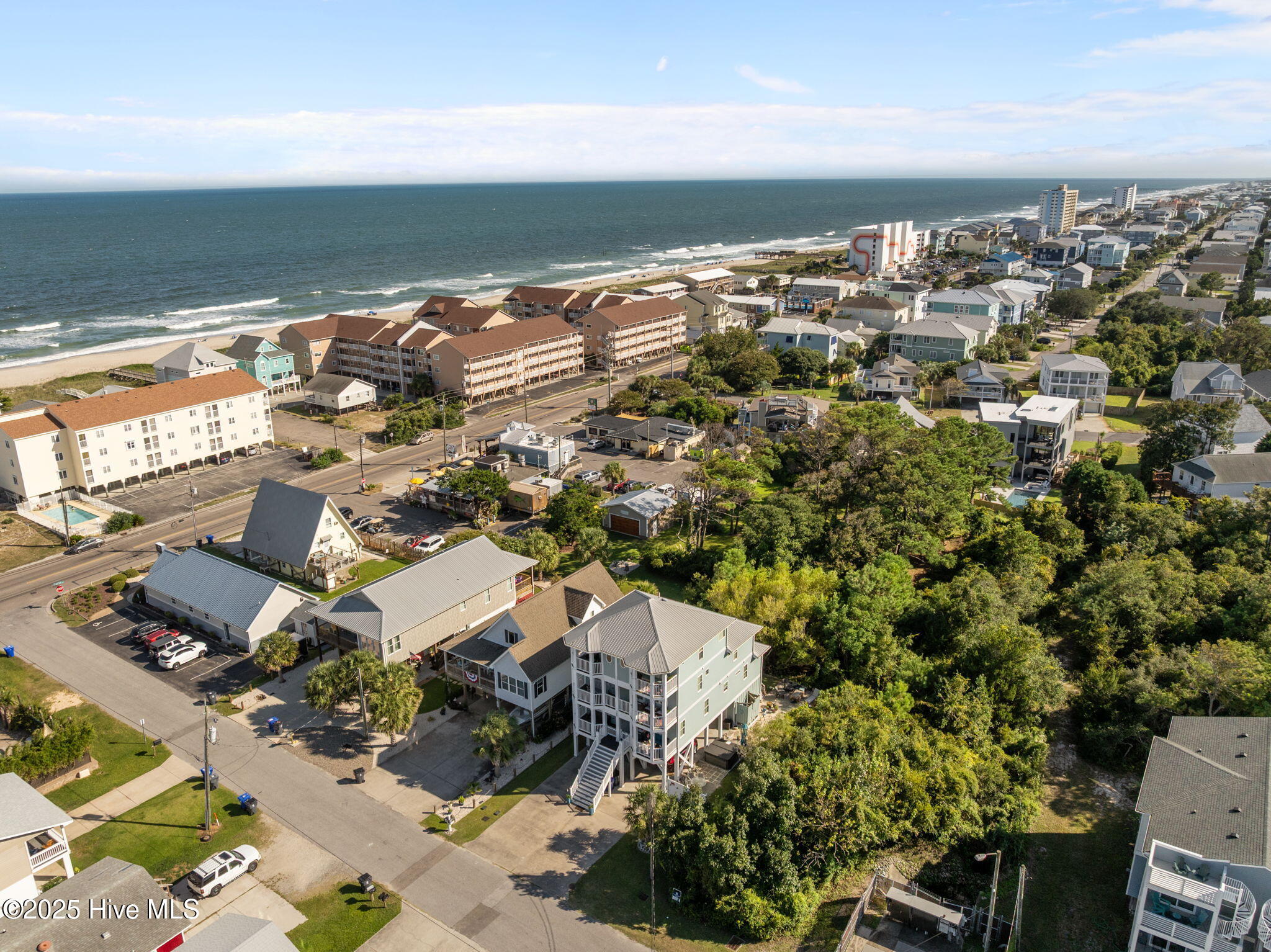 100528642 | Photo 12