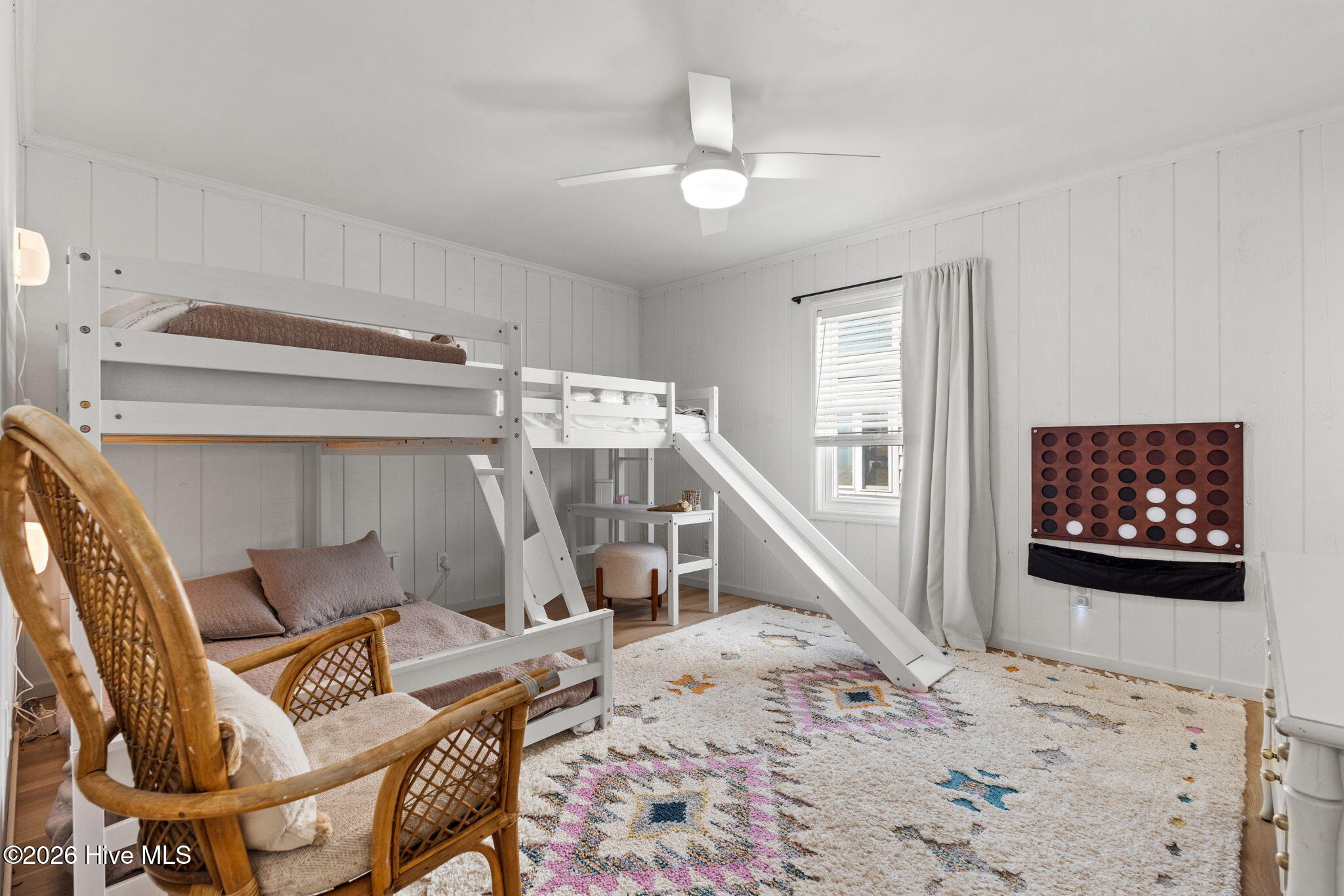 100567694 | Photo 50