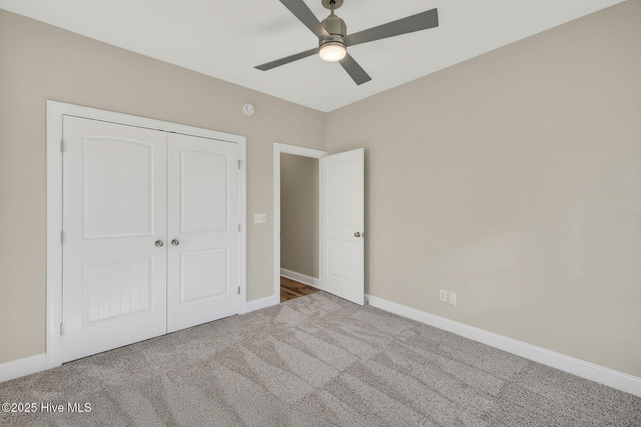 100546683 | Photo 26