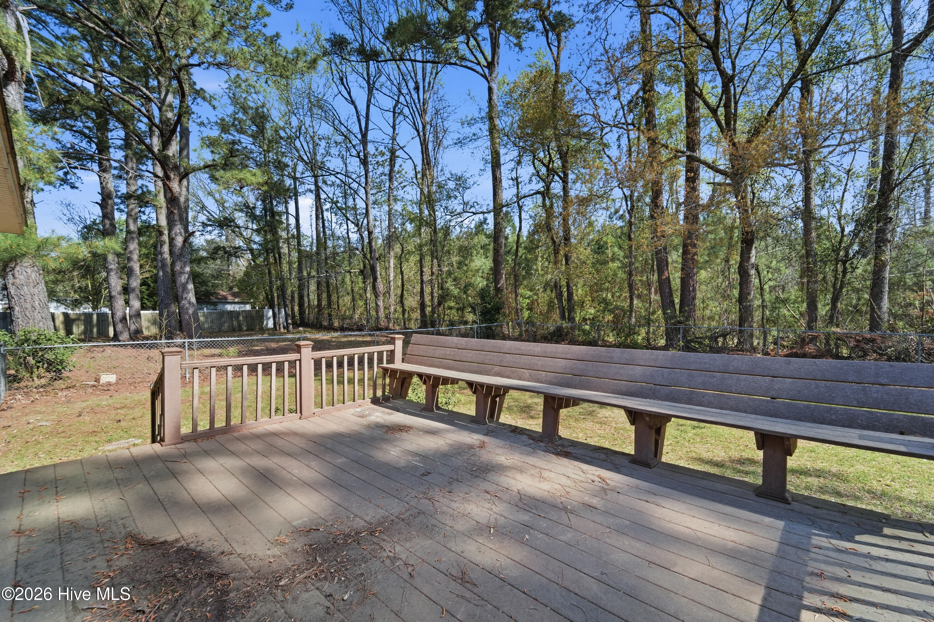 100563491 | Photo 40