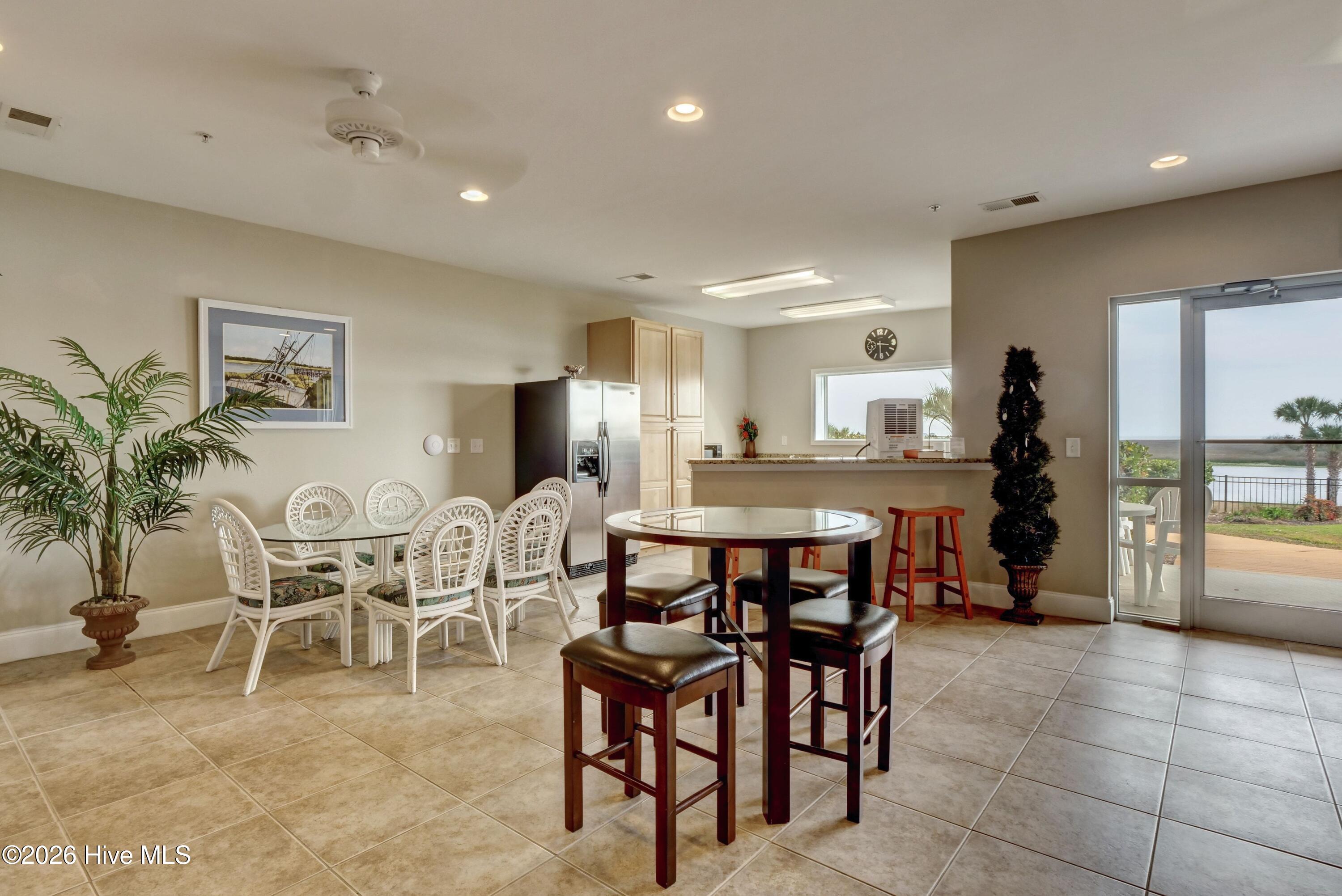 100556994 | Photo 37