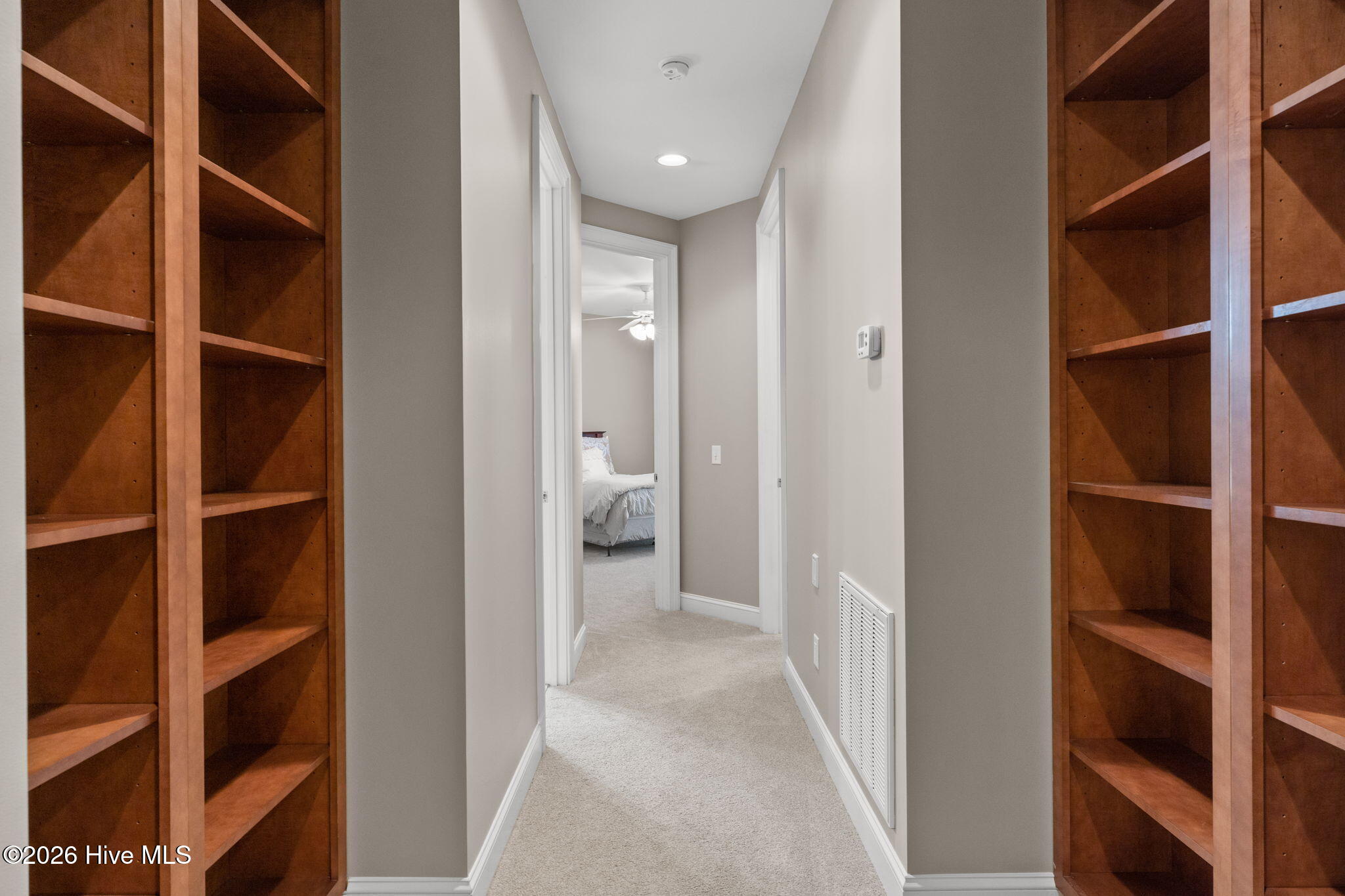 100559683 | Photo 44