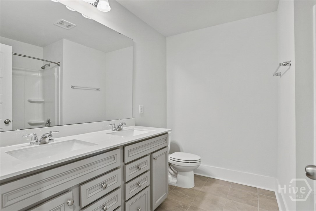 UPSTAIRS HALL BATH