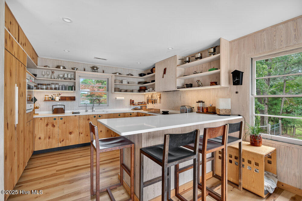 100562548 | Photo 10