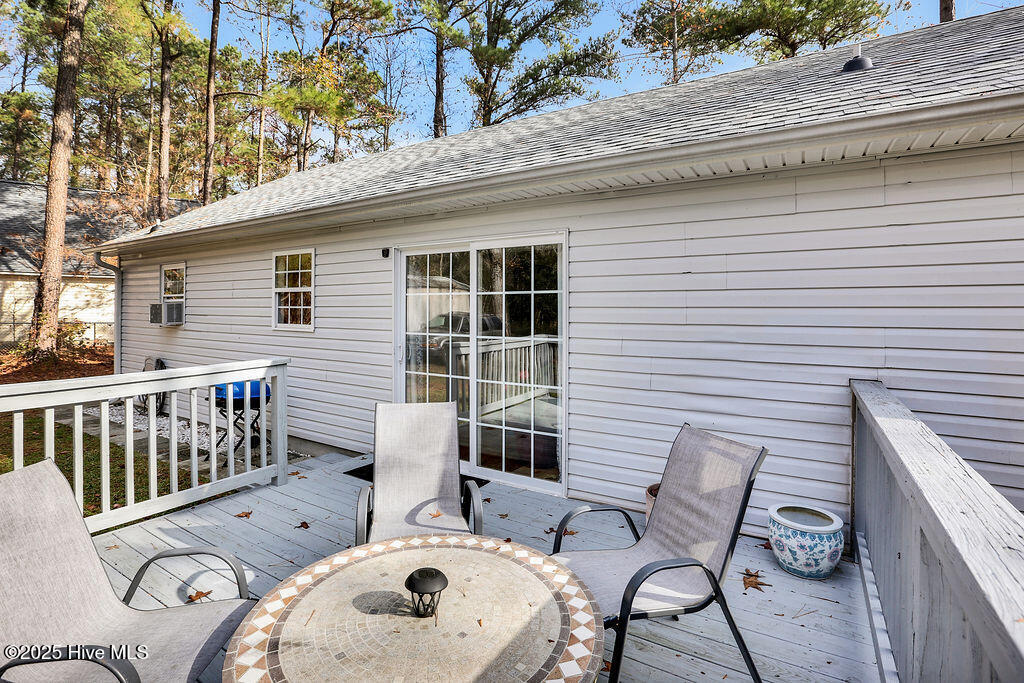 100543761 | Photo 25