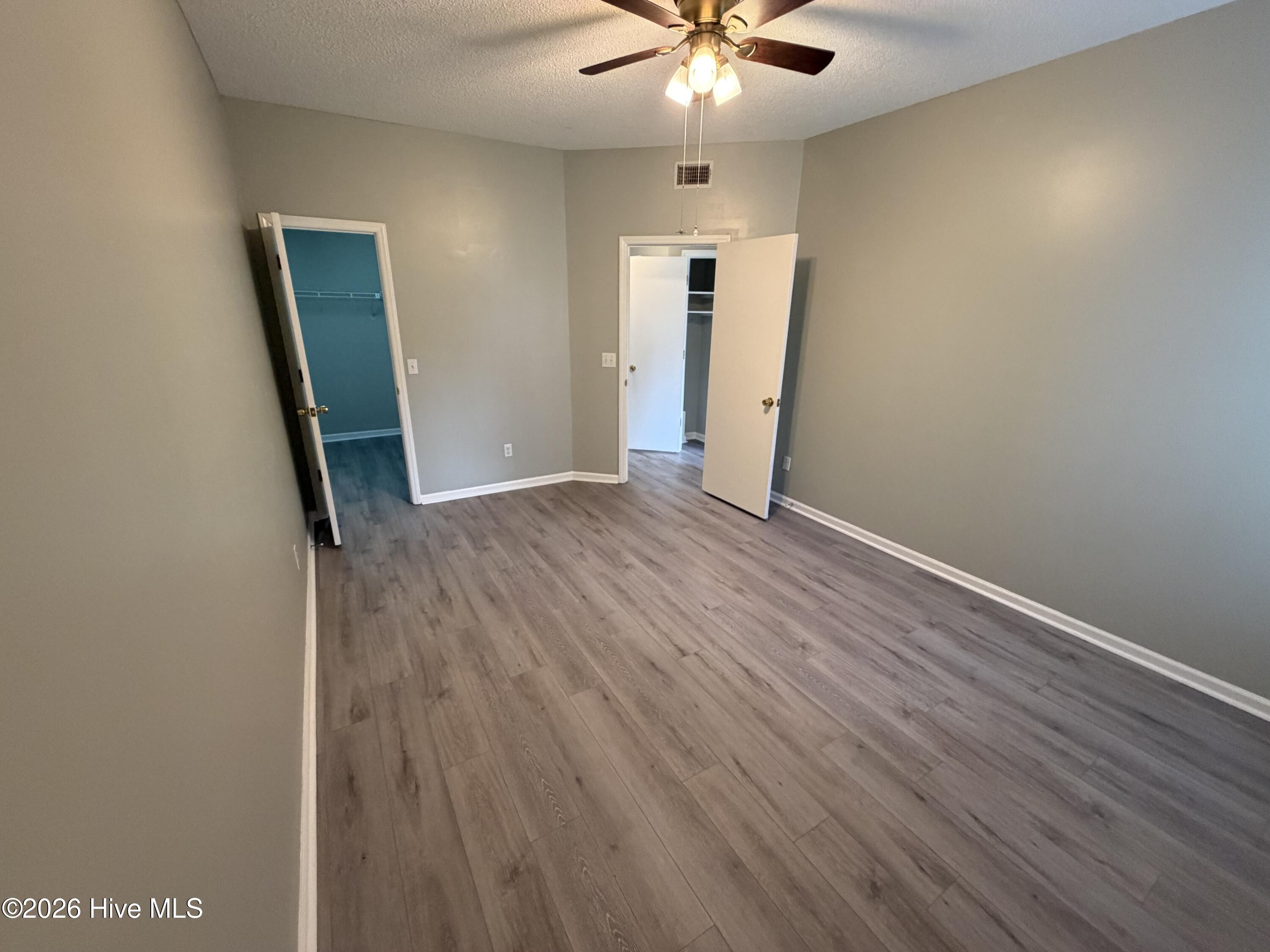 100557898 | Photo 12